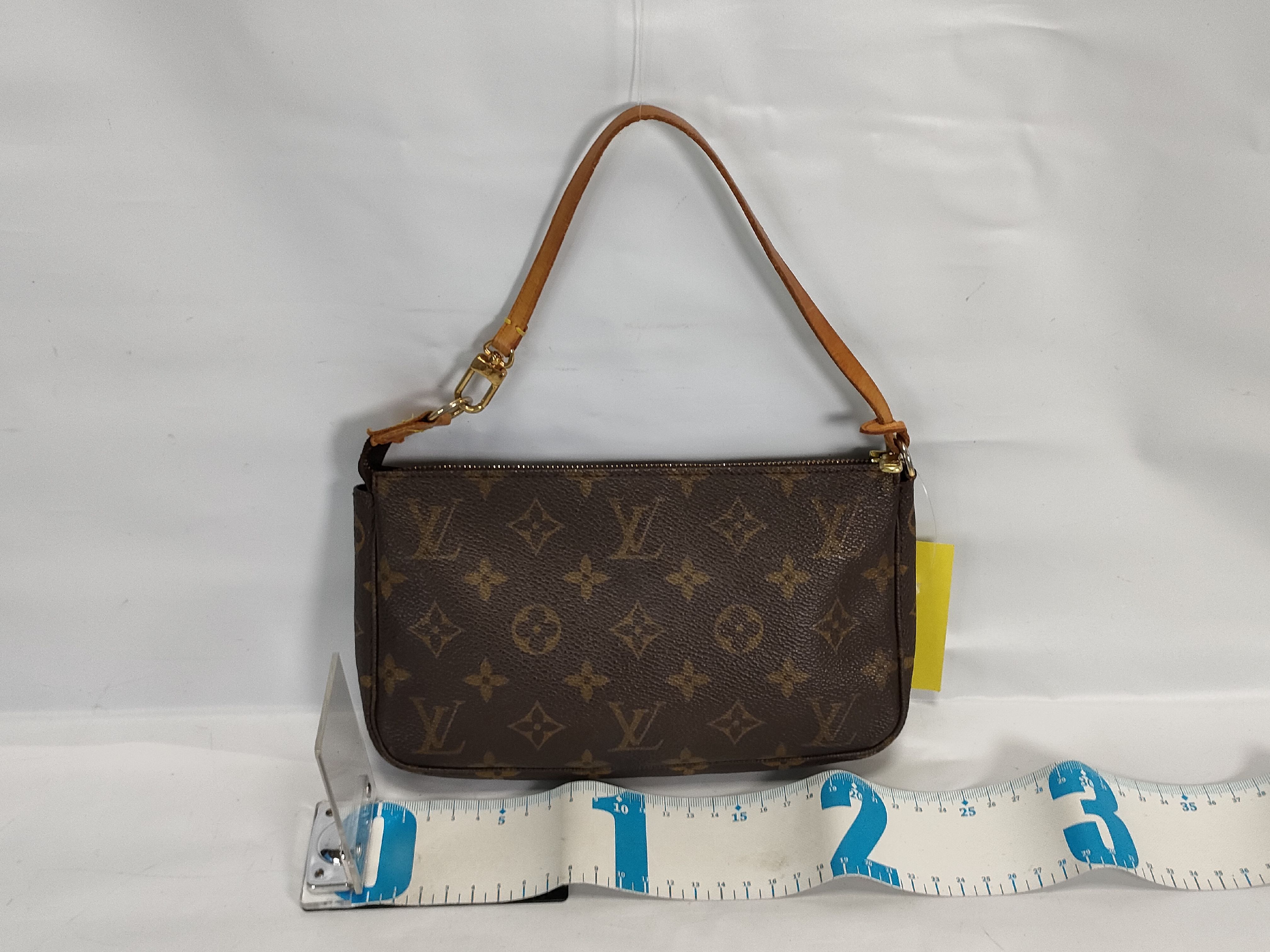 Monogram Pochette Accessoires M51980 Handbag — view 2