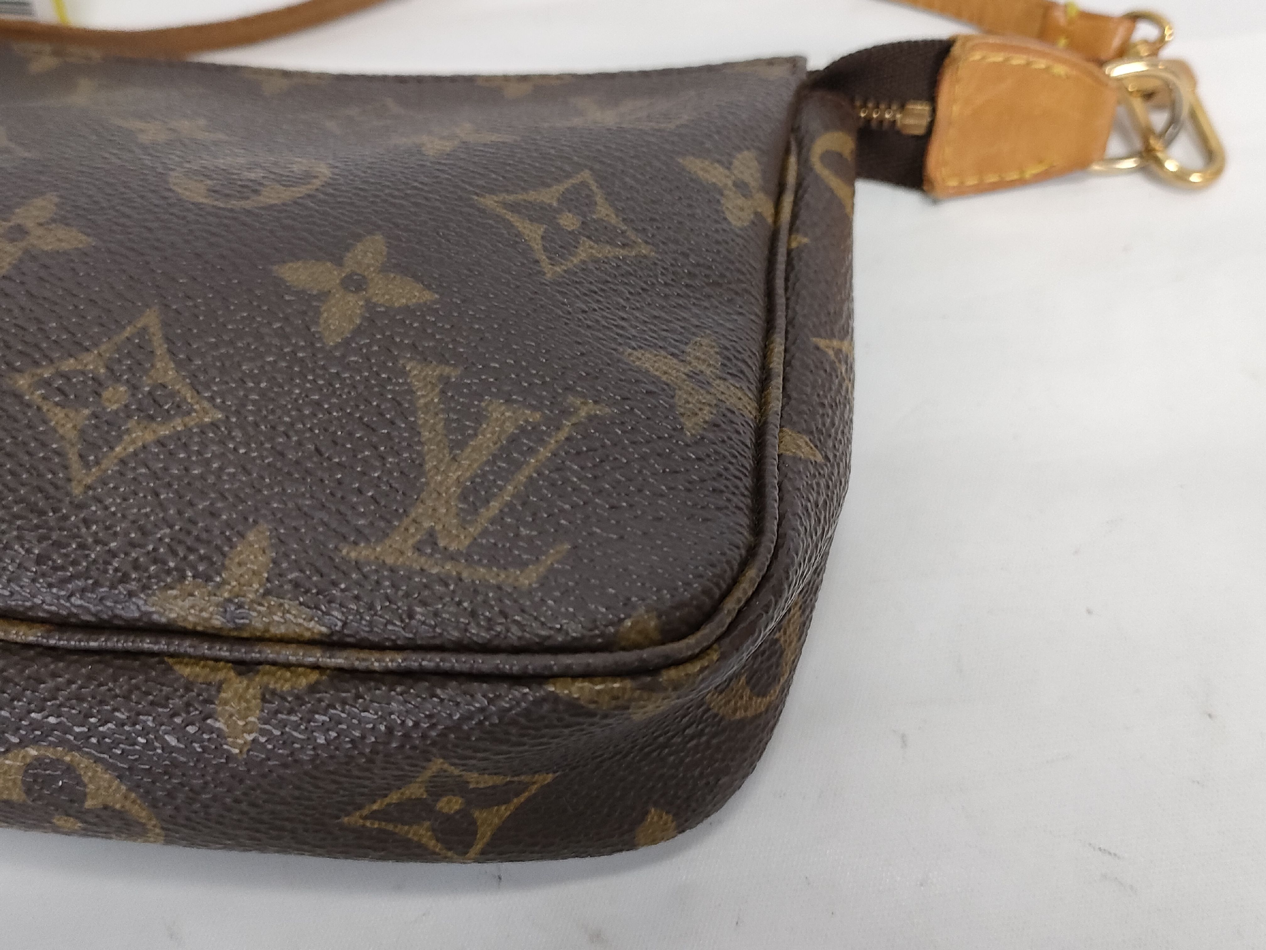 Monogram Pochette Accessoires M51980 Handbag — view 7