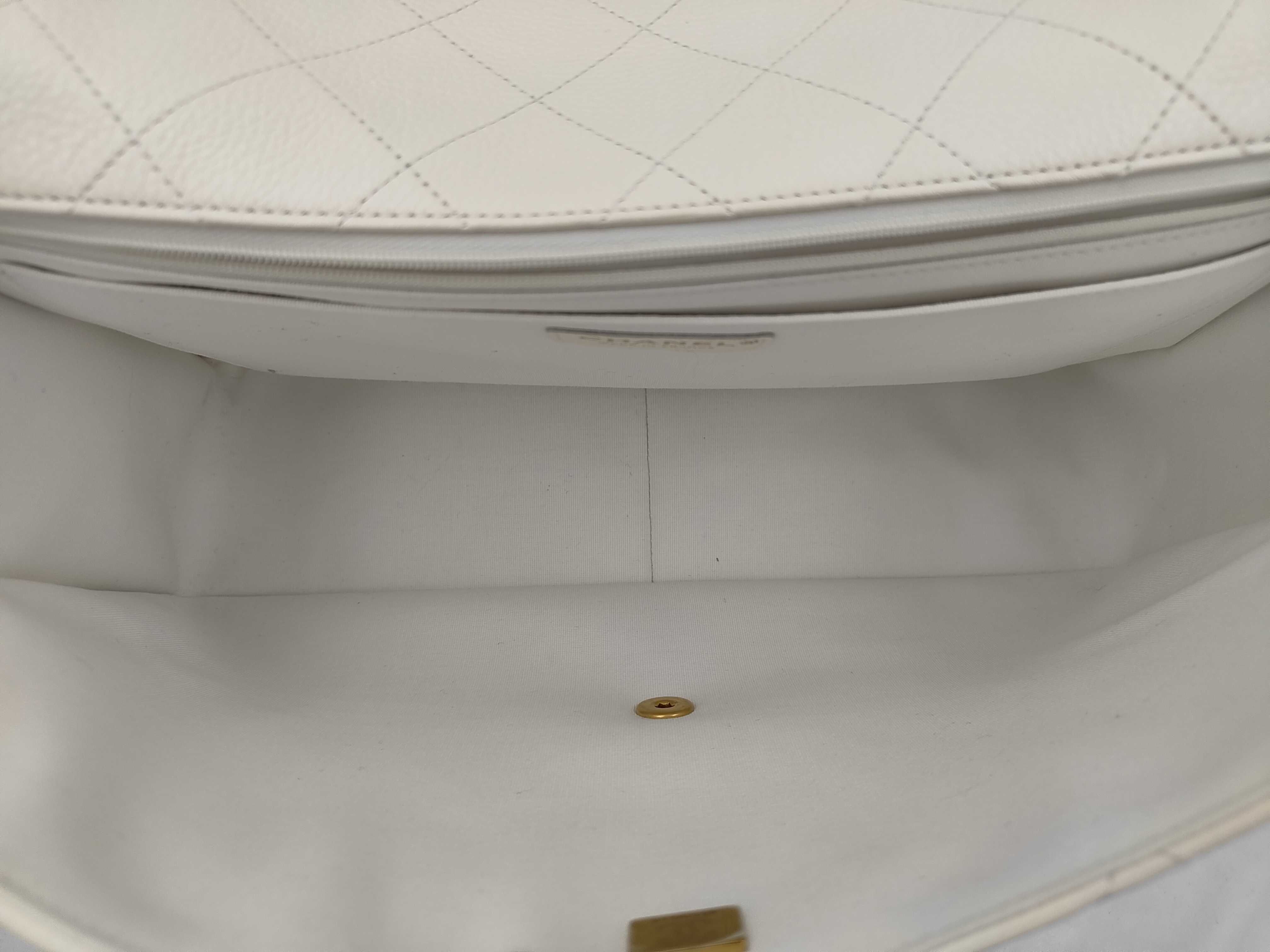 Matelassé Chain Shoulder Bag, Calfskin, White, IC Chip Shoulder Bag — view 10