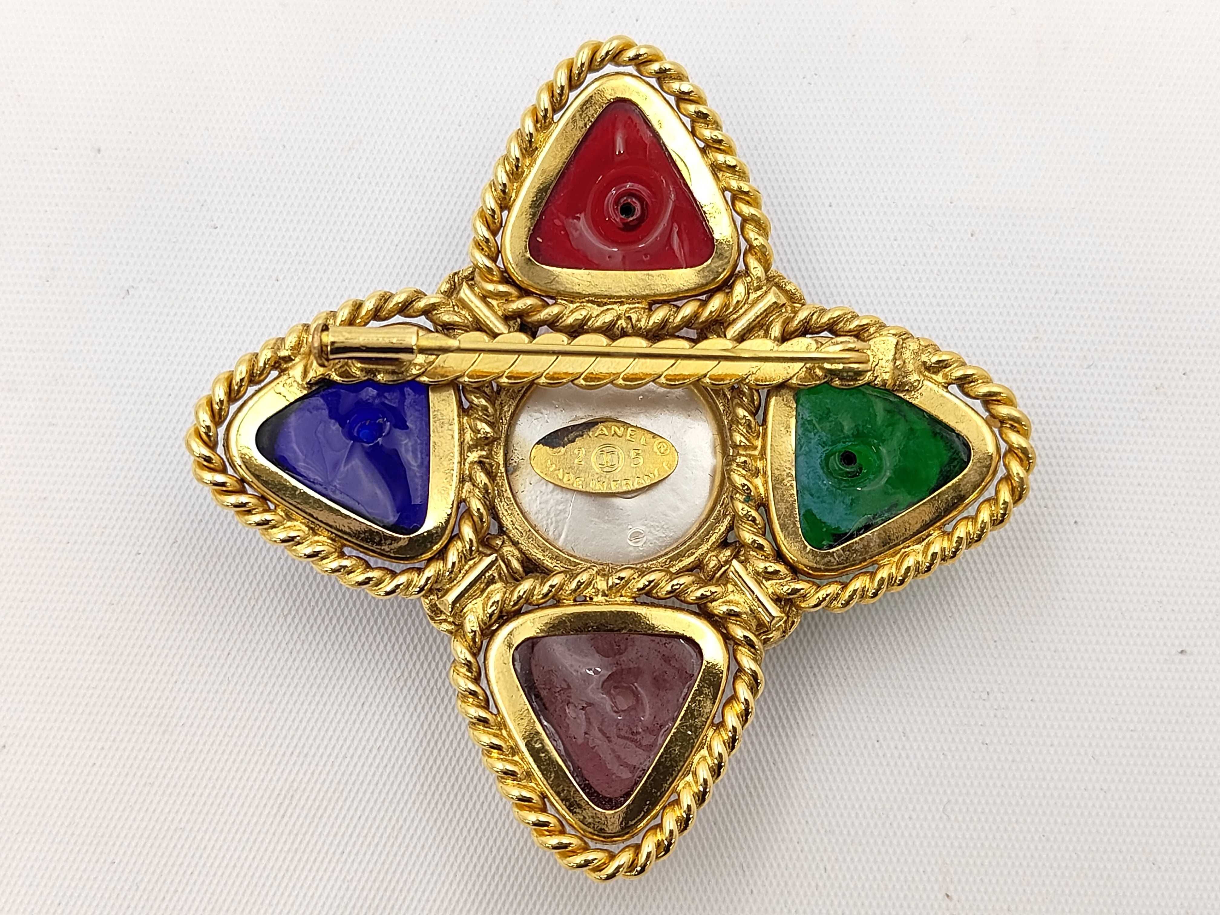 Gripoix Vintage Brooch Gold Brooch — view 2