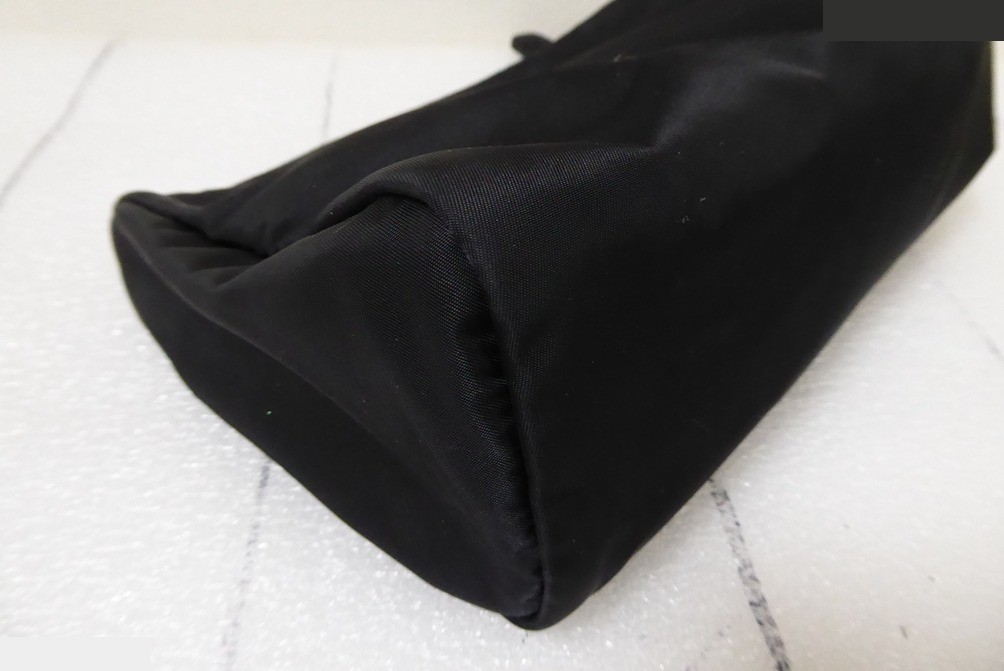 Other items: Bags, pouches, cosmetic pouches, guarantee card (with stamp) — view 3