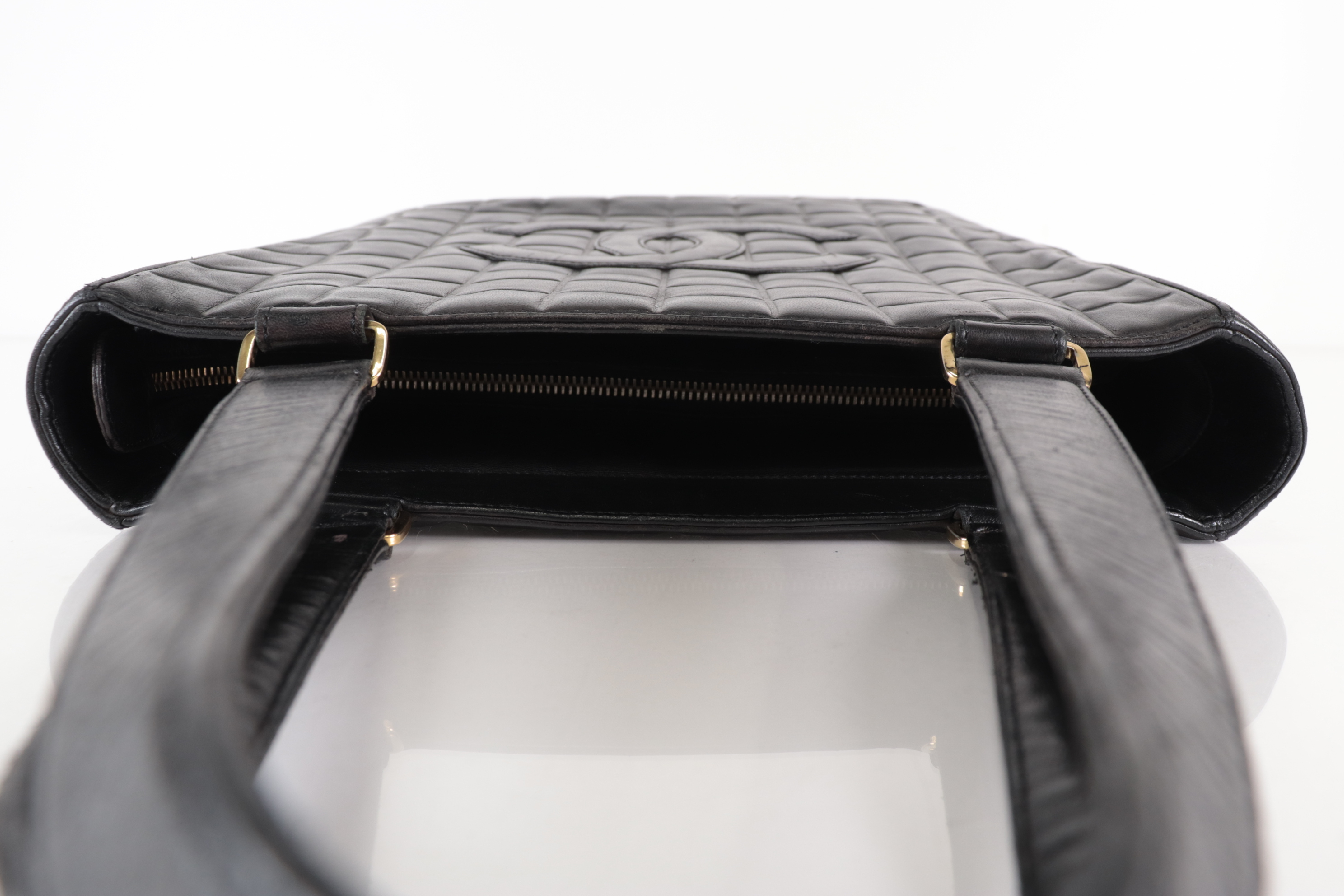 Chocolate Bar Coco Mark Lamb Tote Bag (Item No. 6) — view 6