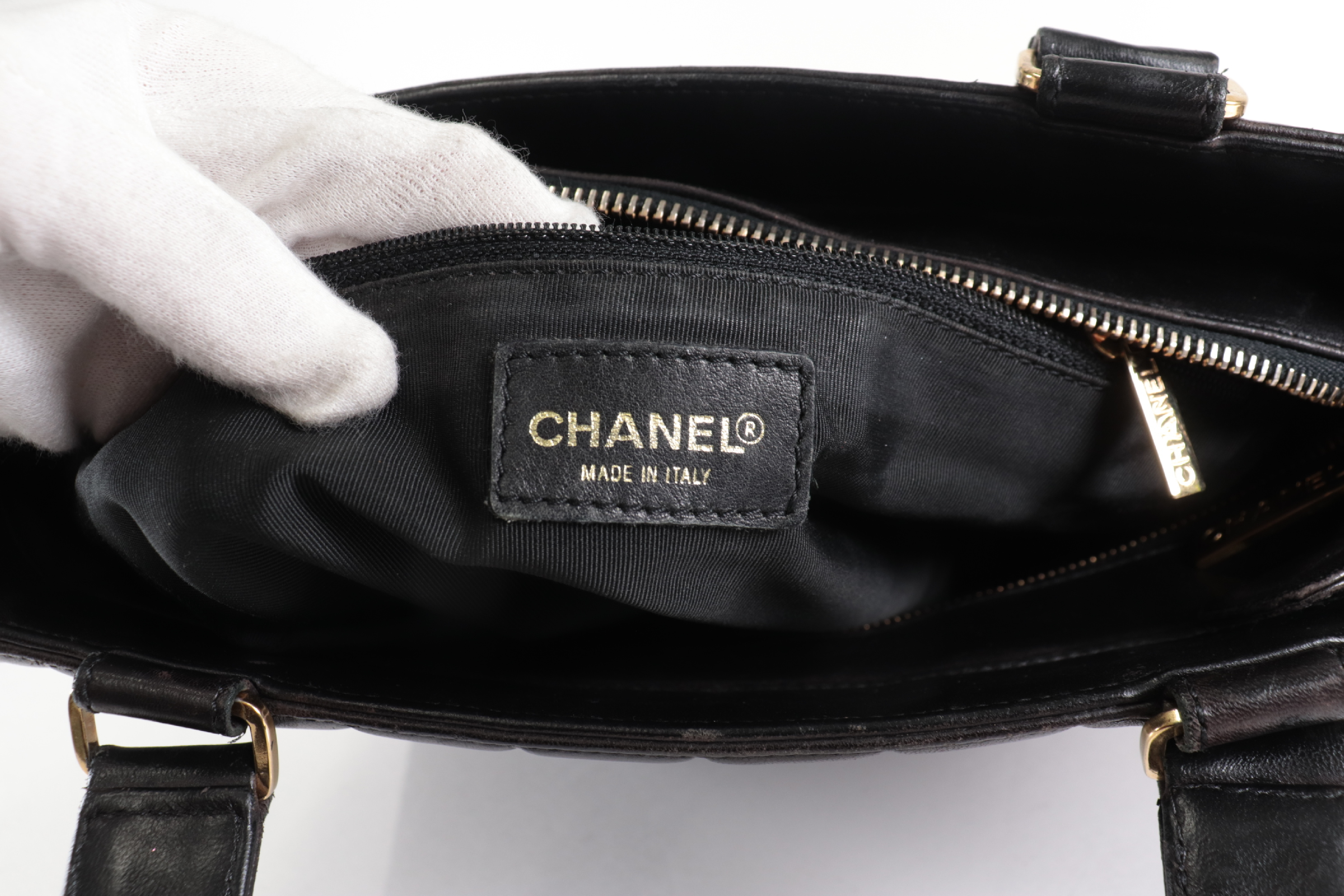 Chocolate Bar Coco Mark Lamb Tote Bag (Item No. 6) — view 7