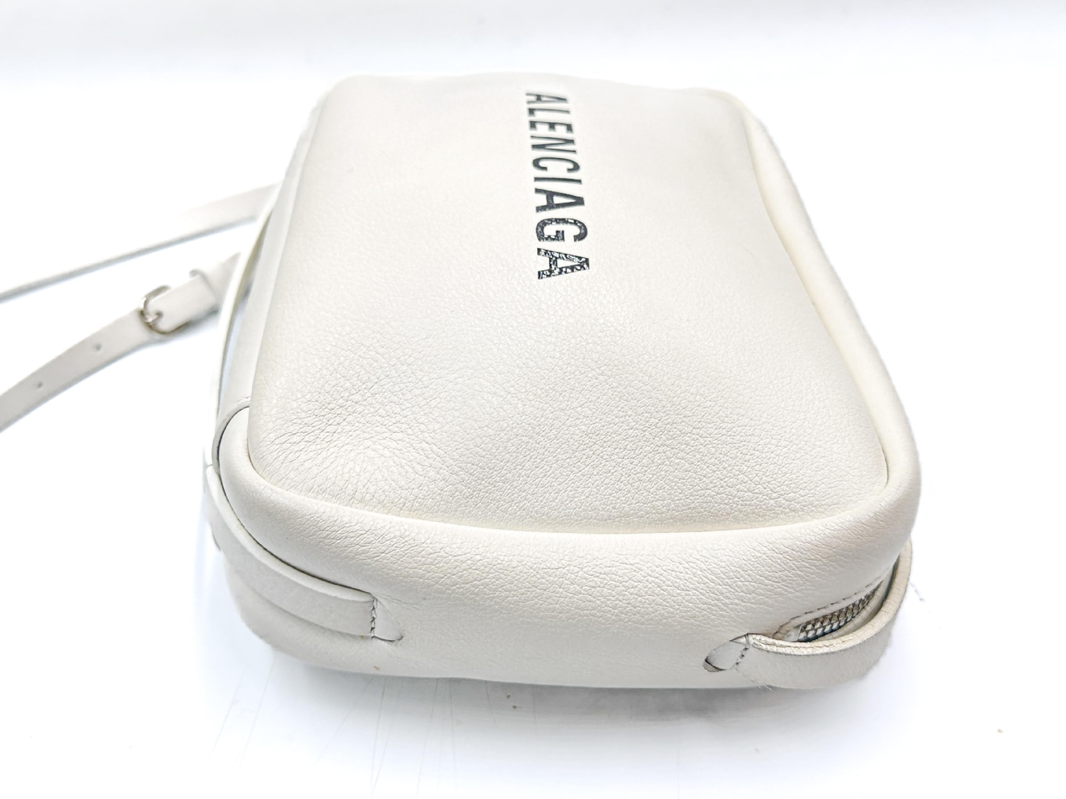 Everyday Camera Bag S Leather Shoulder Bag 489812 Shoulder Bag — view 6