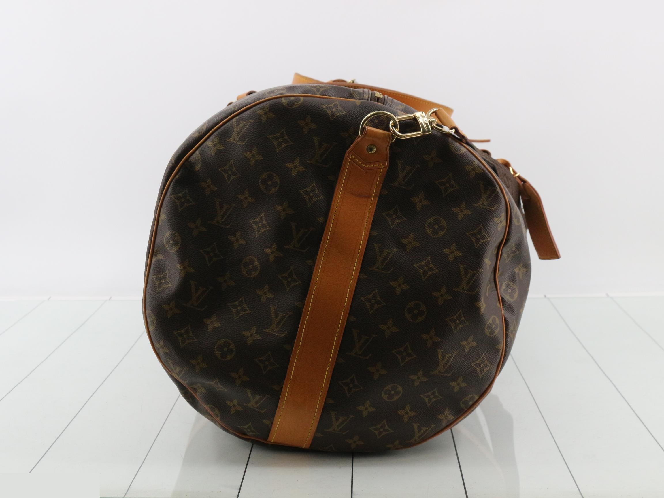 Sac Polochon A20912 - Includes strap, name tag, key, and 2 keys. — view 4