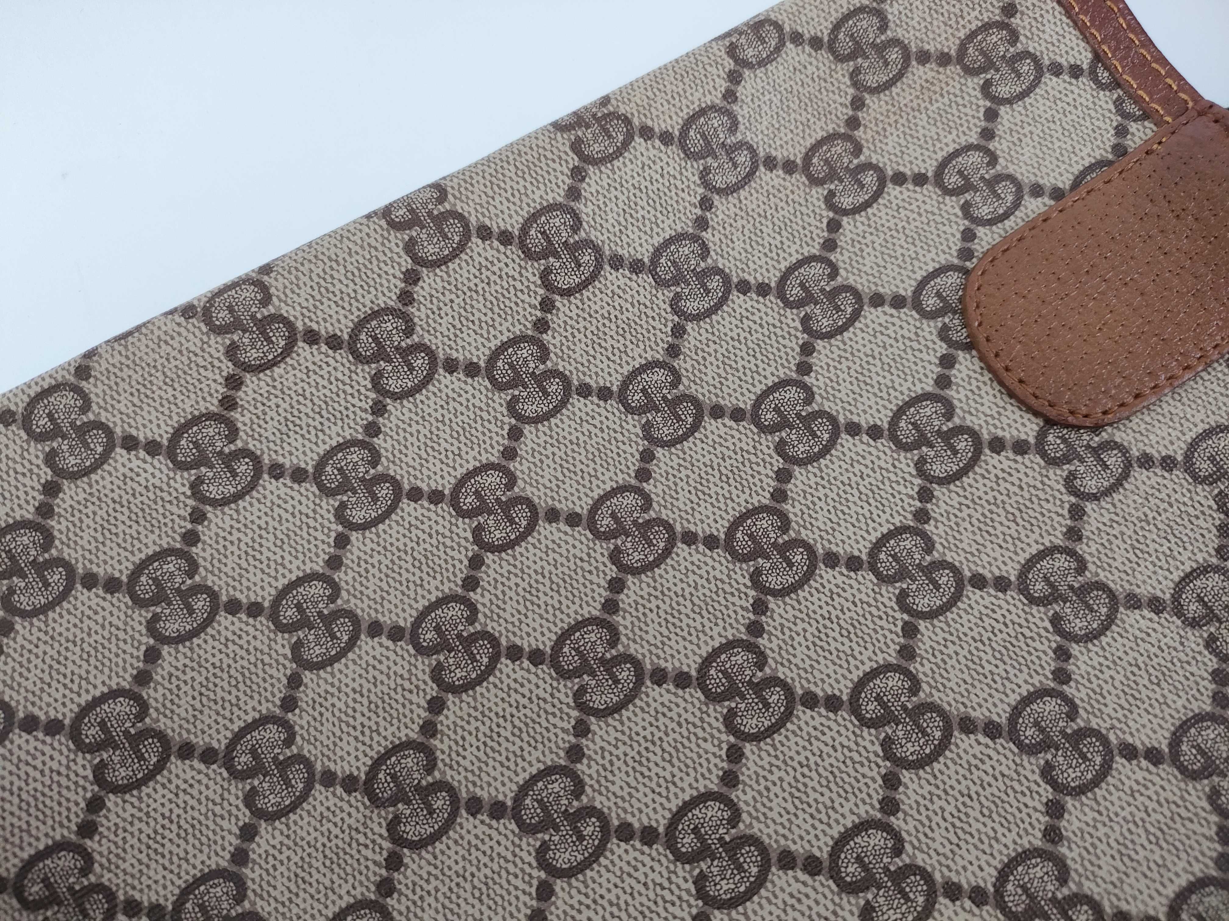 GG Canvas Shoulder Bag — view 14