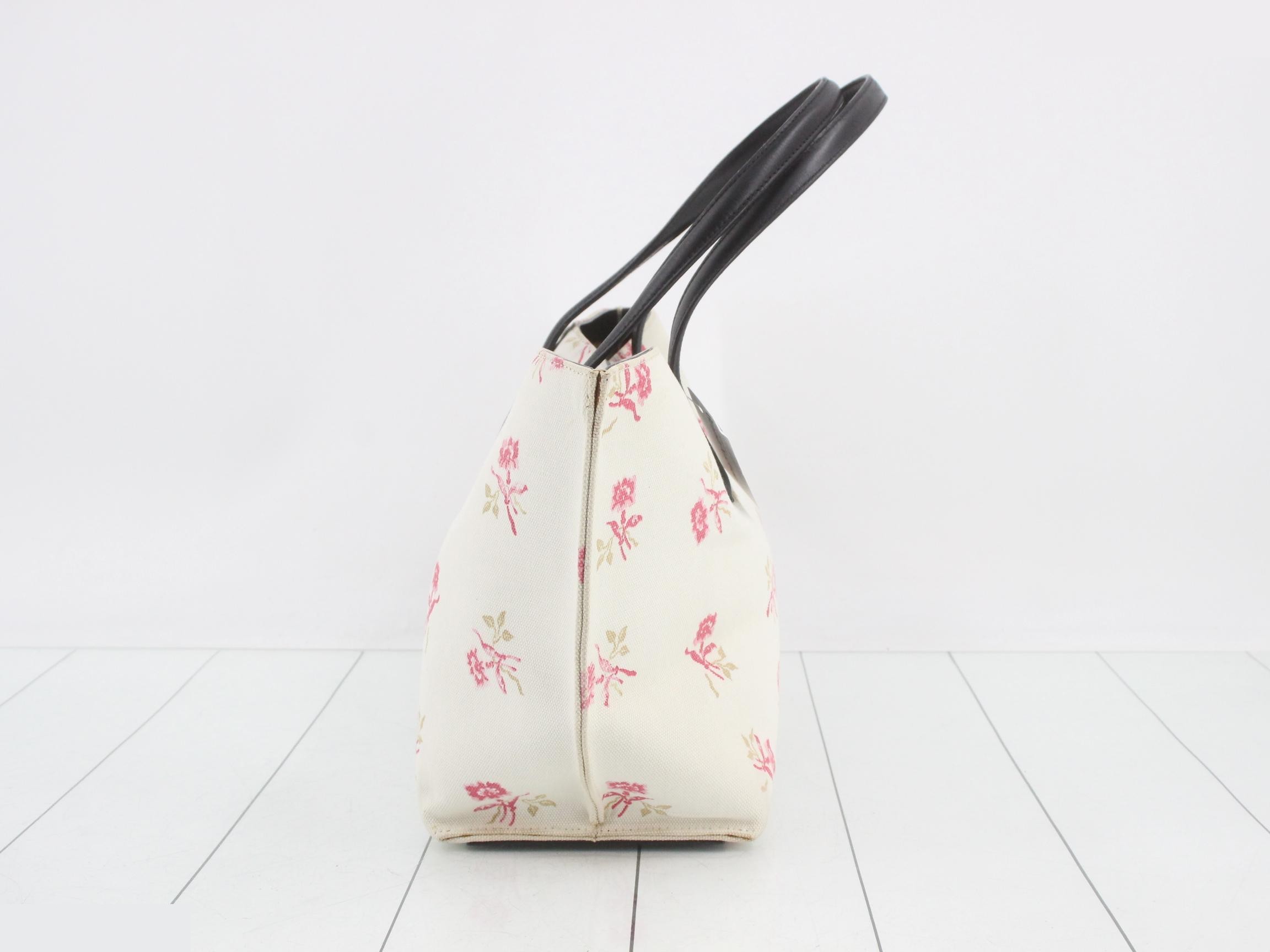 T-Shopper Canvas Tote Bag - Flower Design — view 4