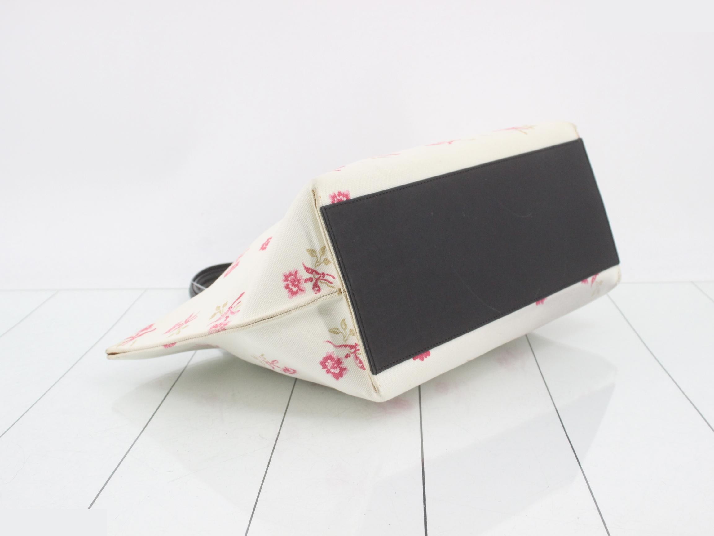 T-Shopper Canvas Tote Bag - Flower Design — view 5