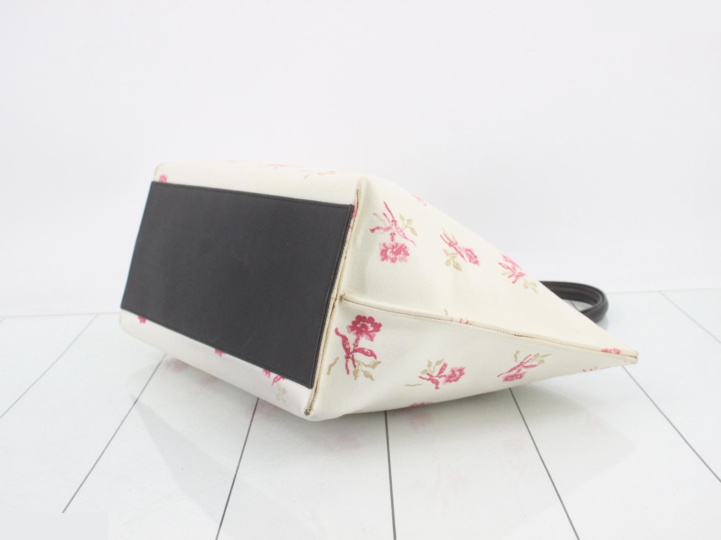 T-Shopper Canvas Tote Bag - Flower Design — view 6