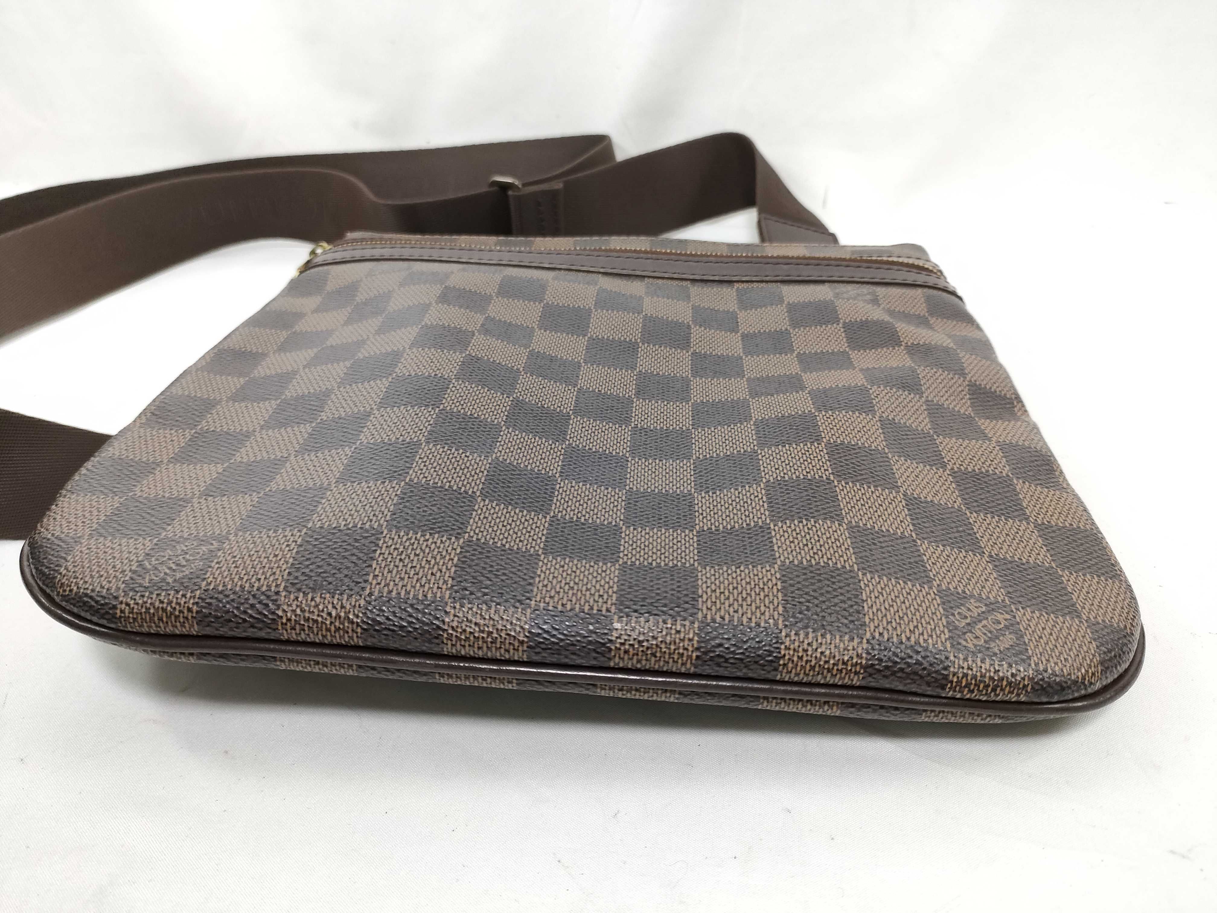 Damier Bosphore Shoulder Bag — view 7