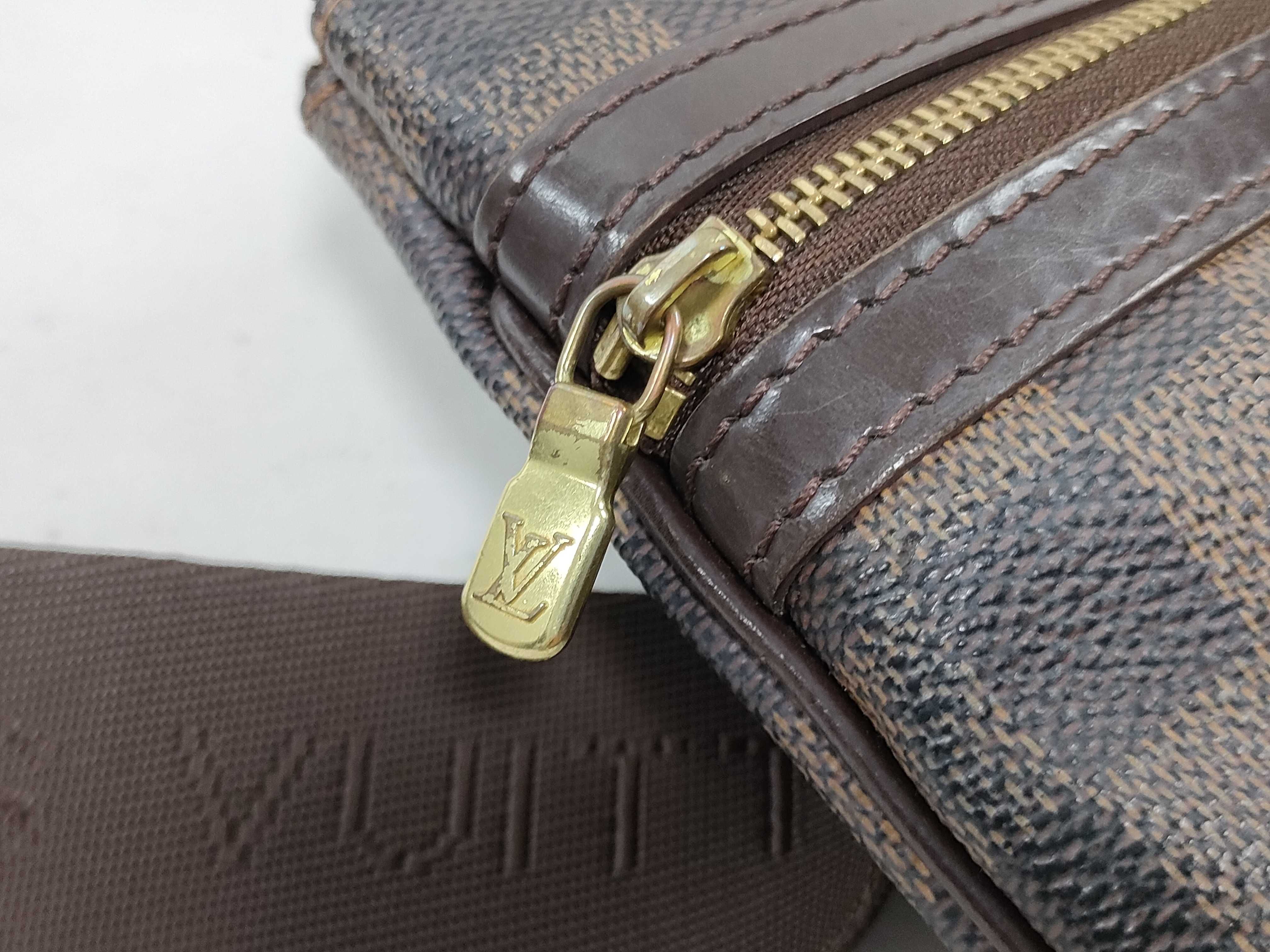 Damier Bosphore Shoulder Bag — view 9
