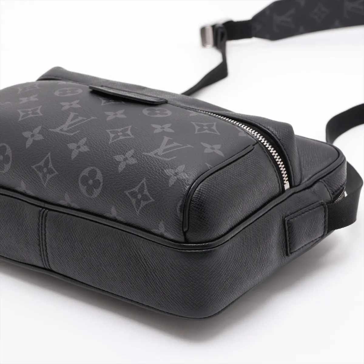 Taigarama Outdoor Messenger PM M30233 Black (RFID detected) — view 3