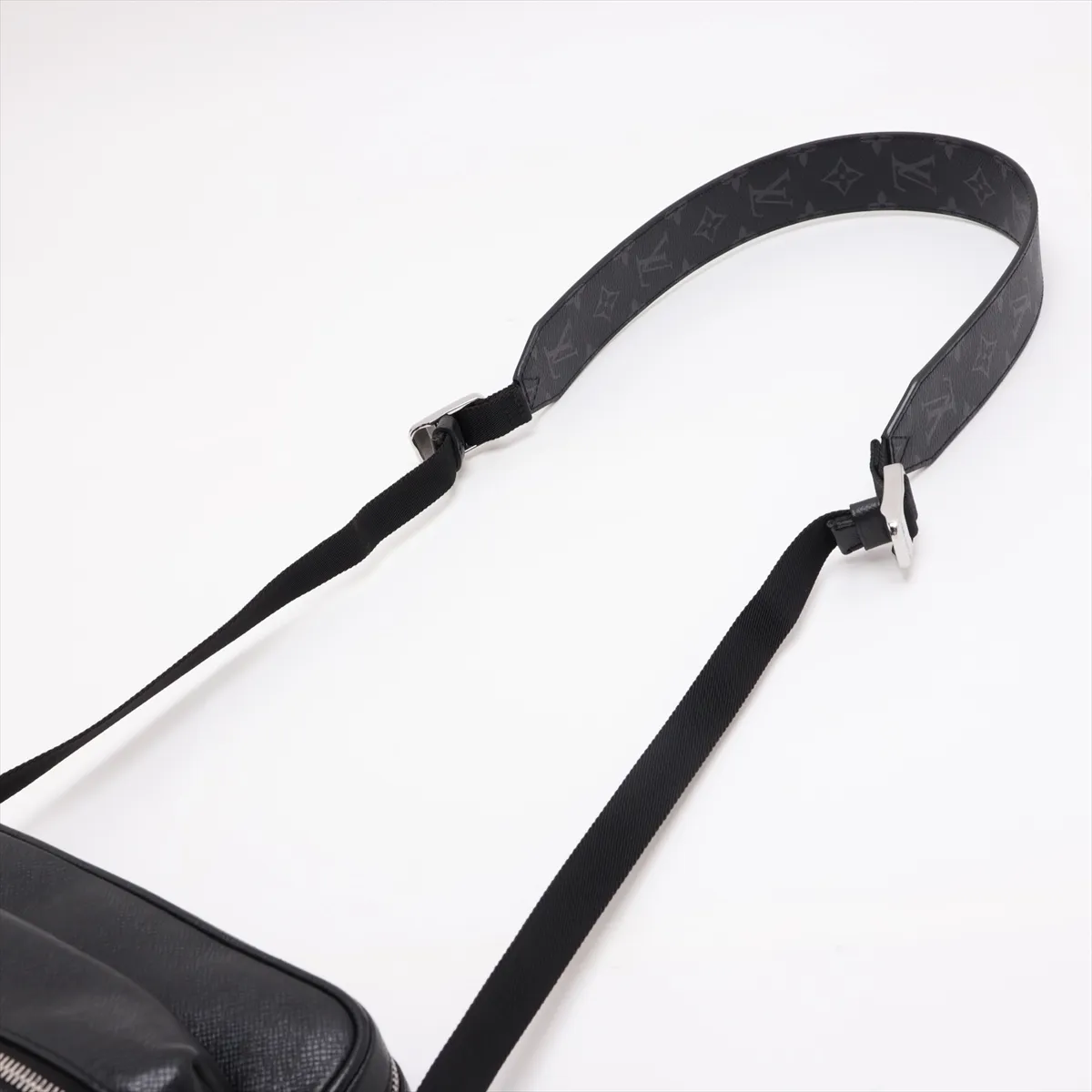 Taigarama Outdoor Messenger PM M30233 Black (RFID detected) — view 5