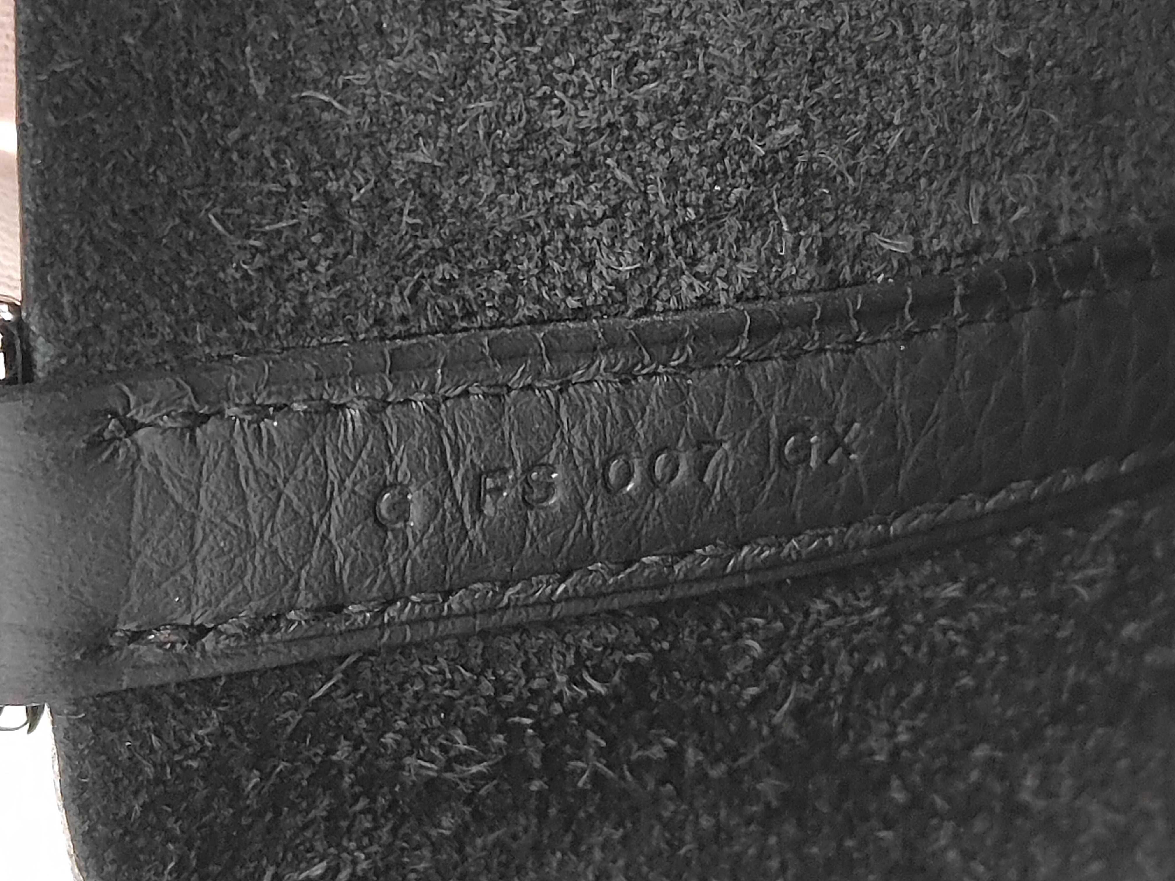 Picotin Lock 18 Black Taurillon Clemence Leather Silver Hardware G Stamp Handbag — view 9