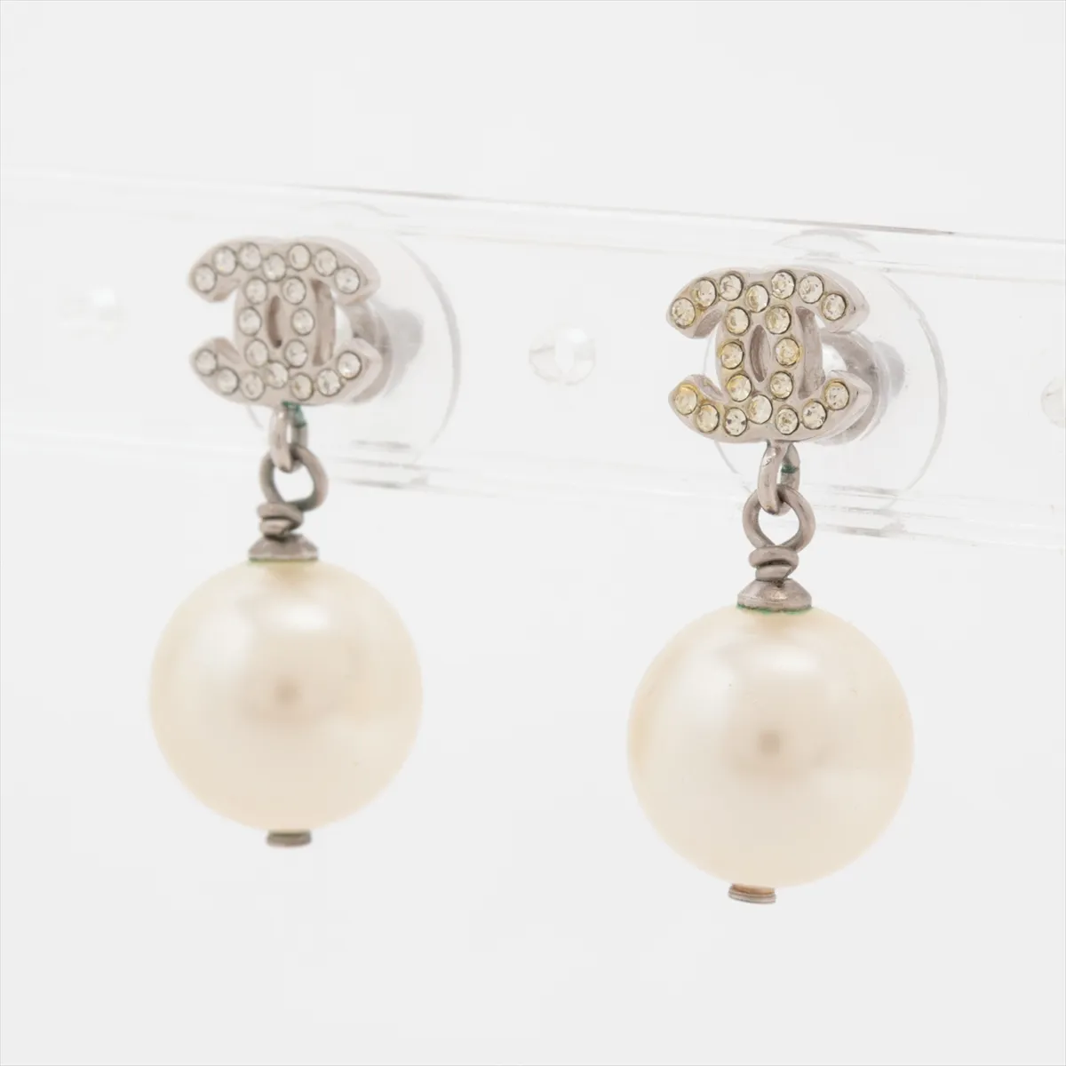 Coco Mark 07A Earrings (Pair) Metal x Rhinestone x Faux Pearl Silver. Shows signs of wear: — view 3