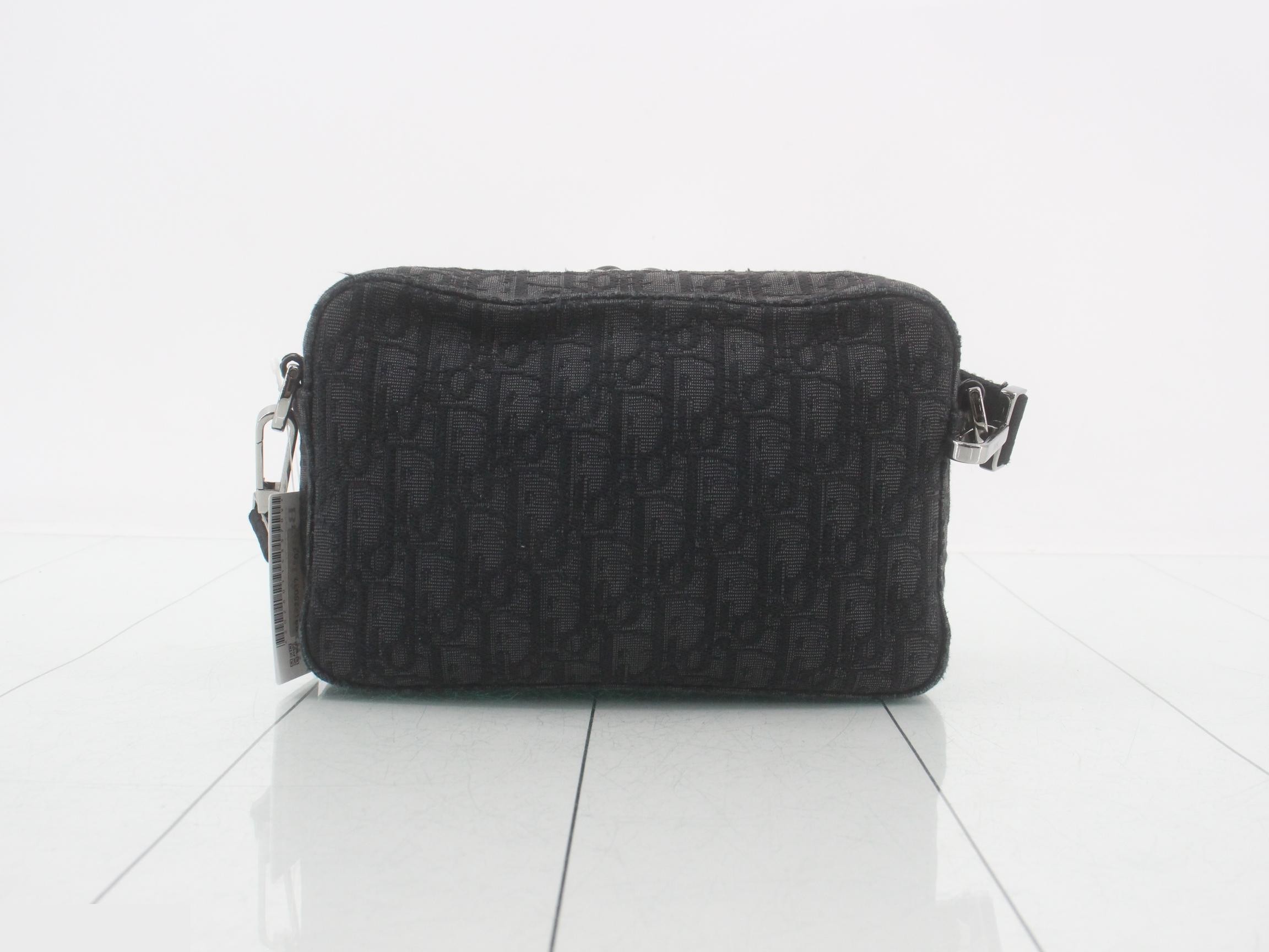 Safari Trotter — view 2