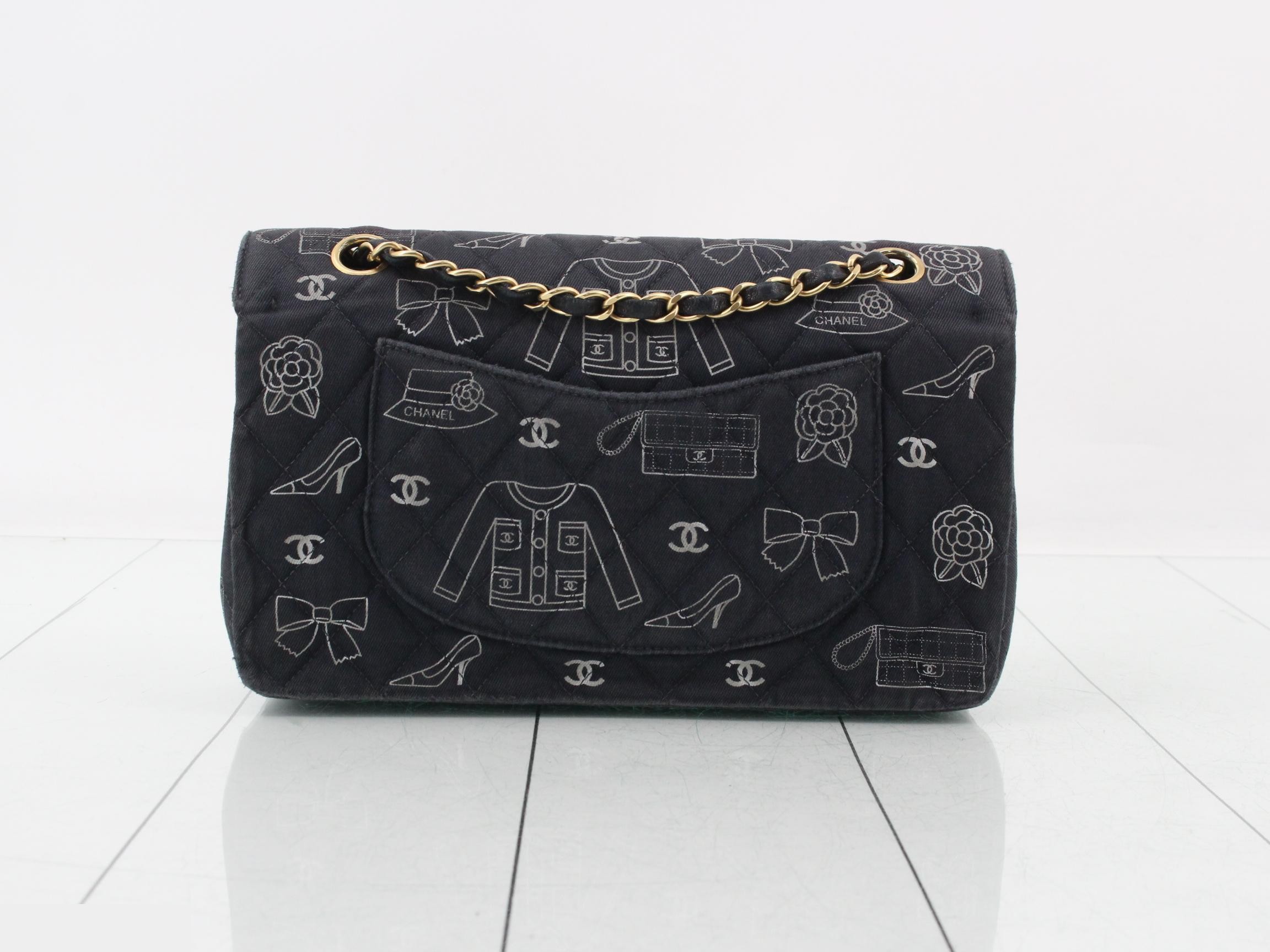 Matelassé 25 Canvas Icon Print Double Flap Double Chain Shoulder Bag — view 2