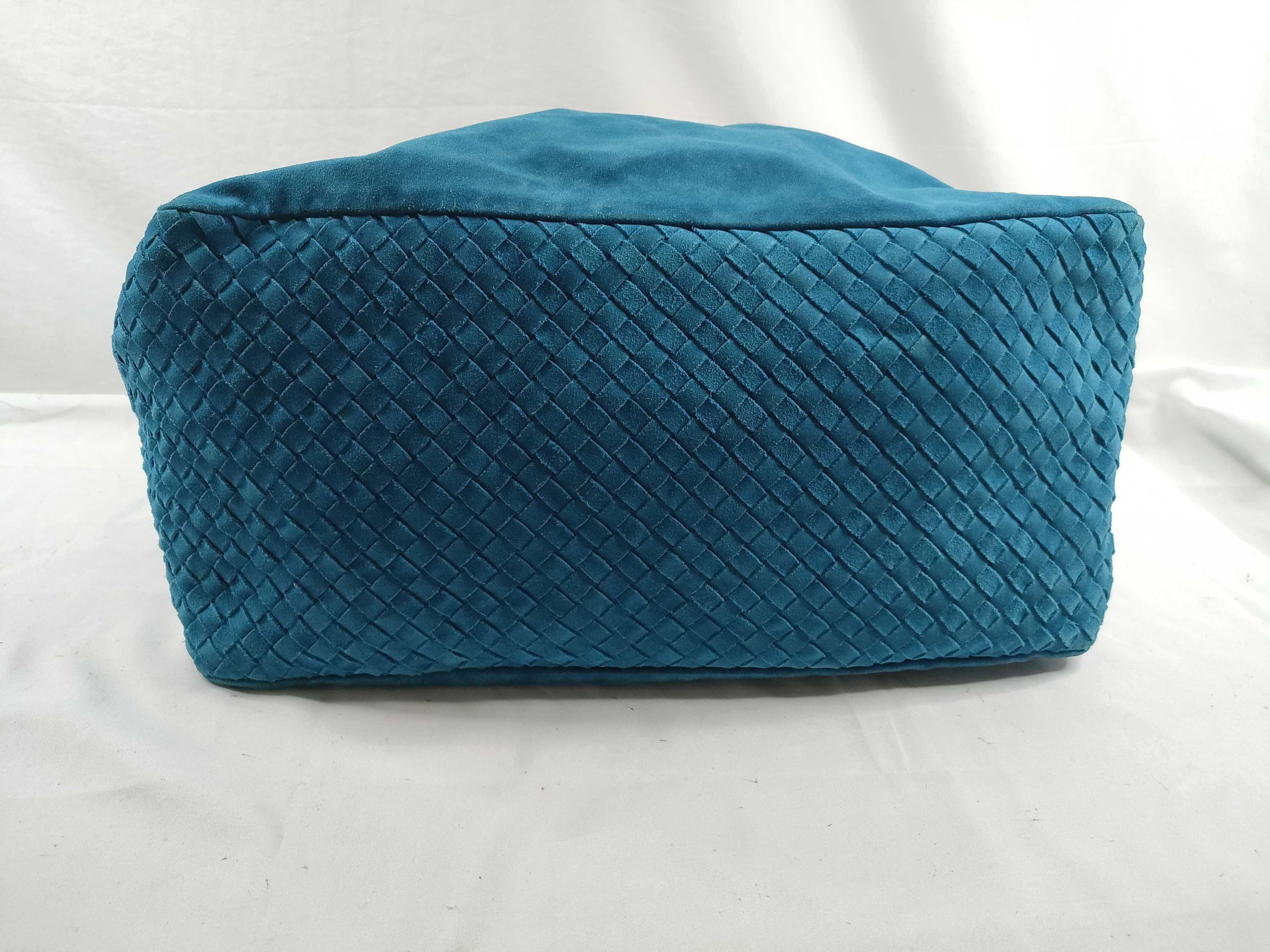 Intrecciato ID - Twist Suede Handbag Blue — view 4