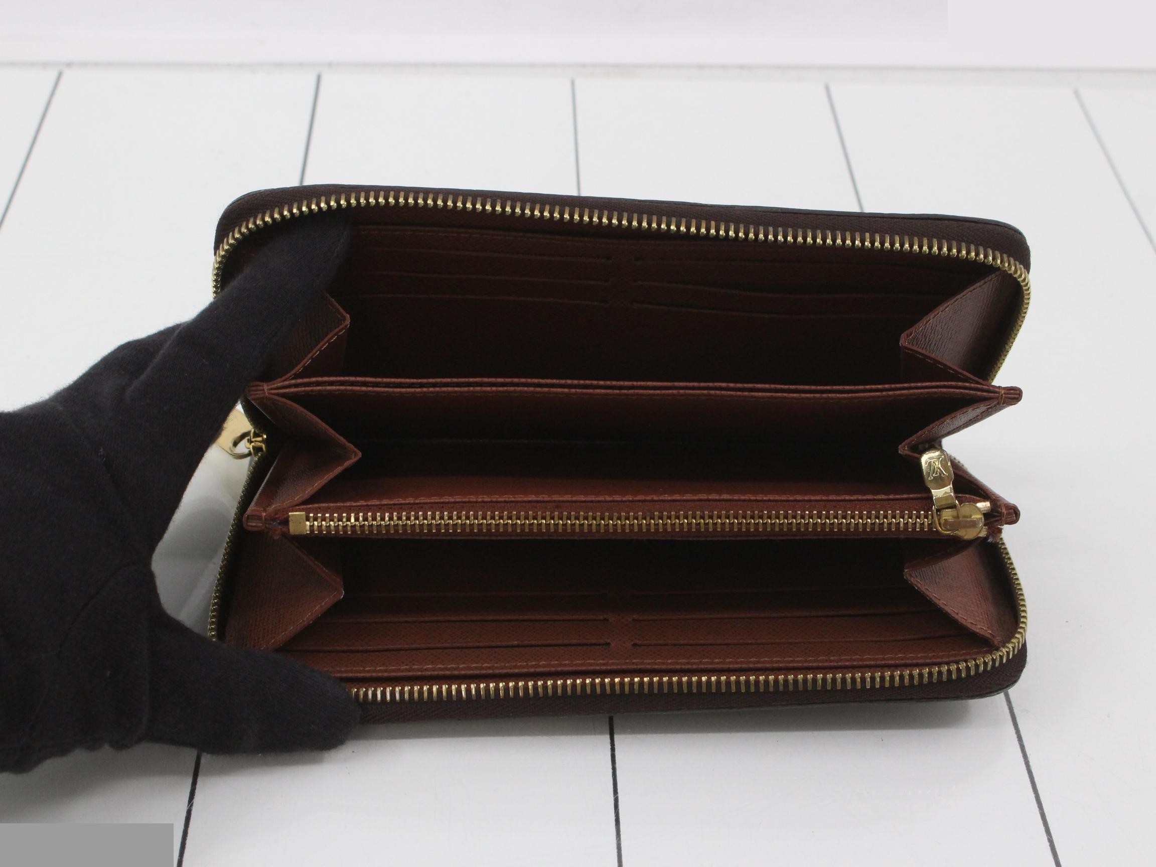 Zippy Wallet — view 4