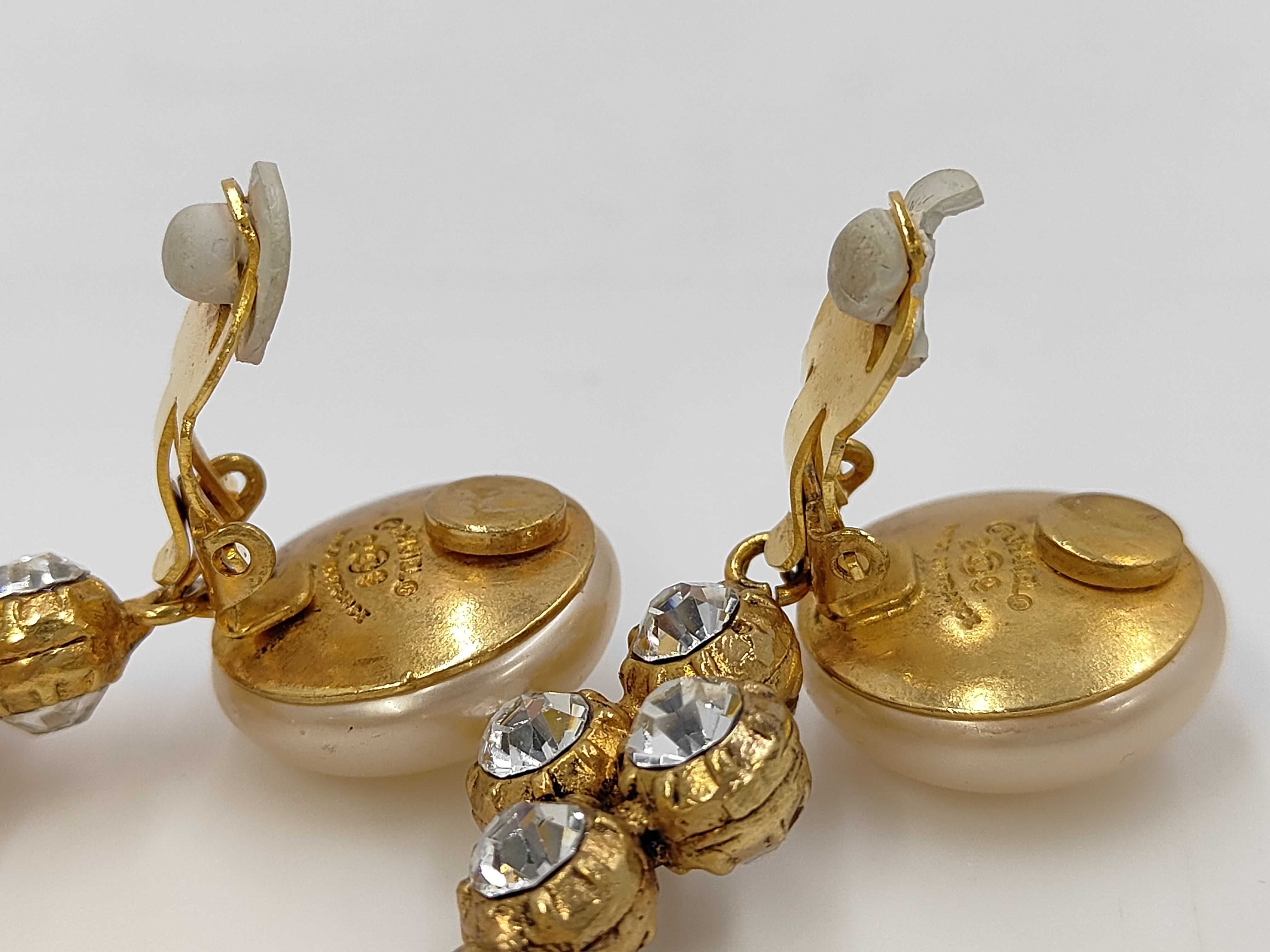 29-stamp Pearl Rhinestone Long Swing Earrings — view 4