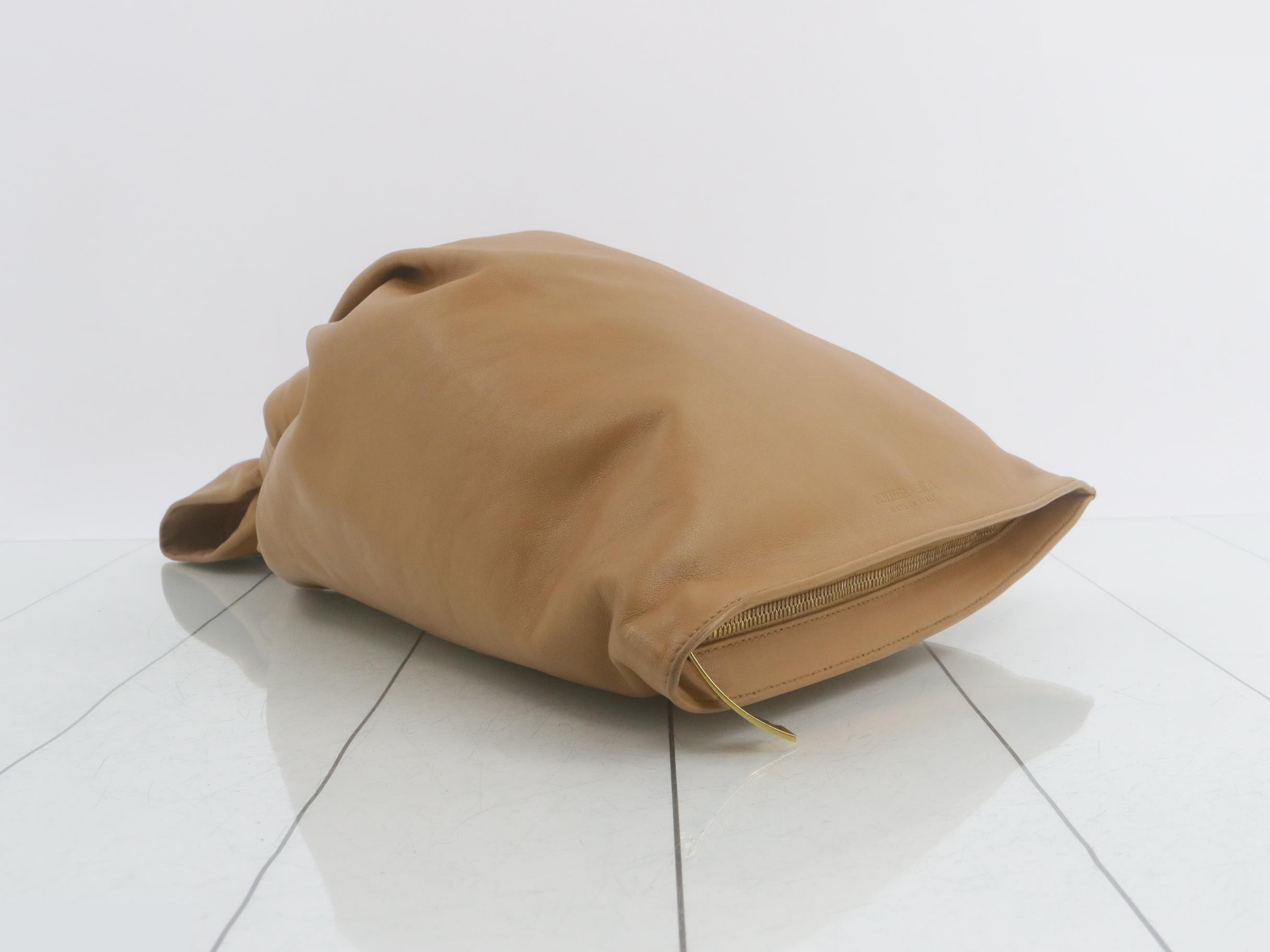 BV Twist Leather Handbag — view 5