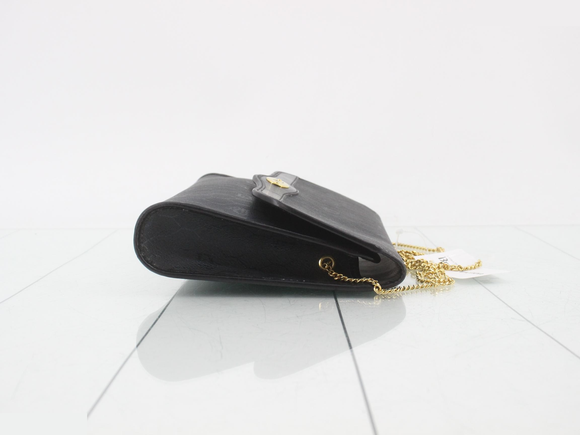 Honeycomb pattern chain shoulder bag — view 3