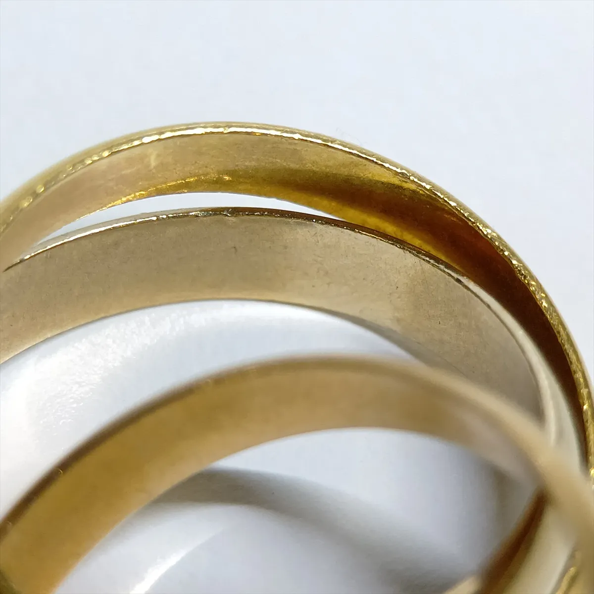 Trinity Ring 750 (YG x PG x WG) 8.1g 52 O1950W Dents, solder marks, plating — view 5
