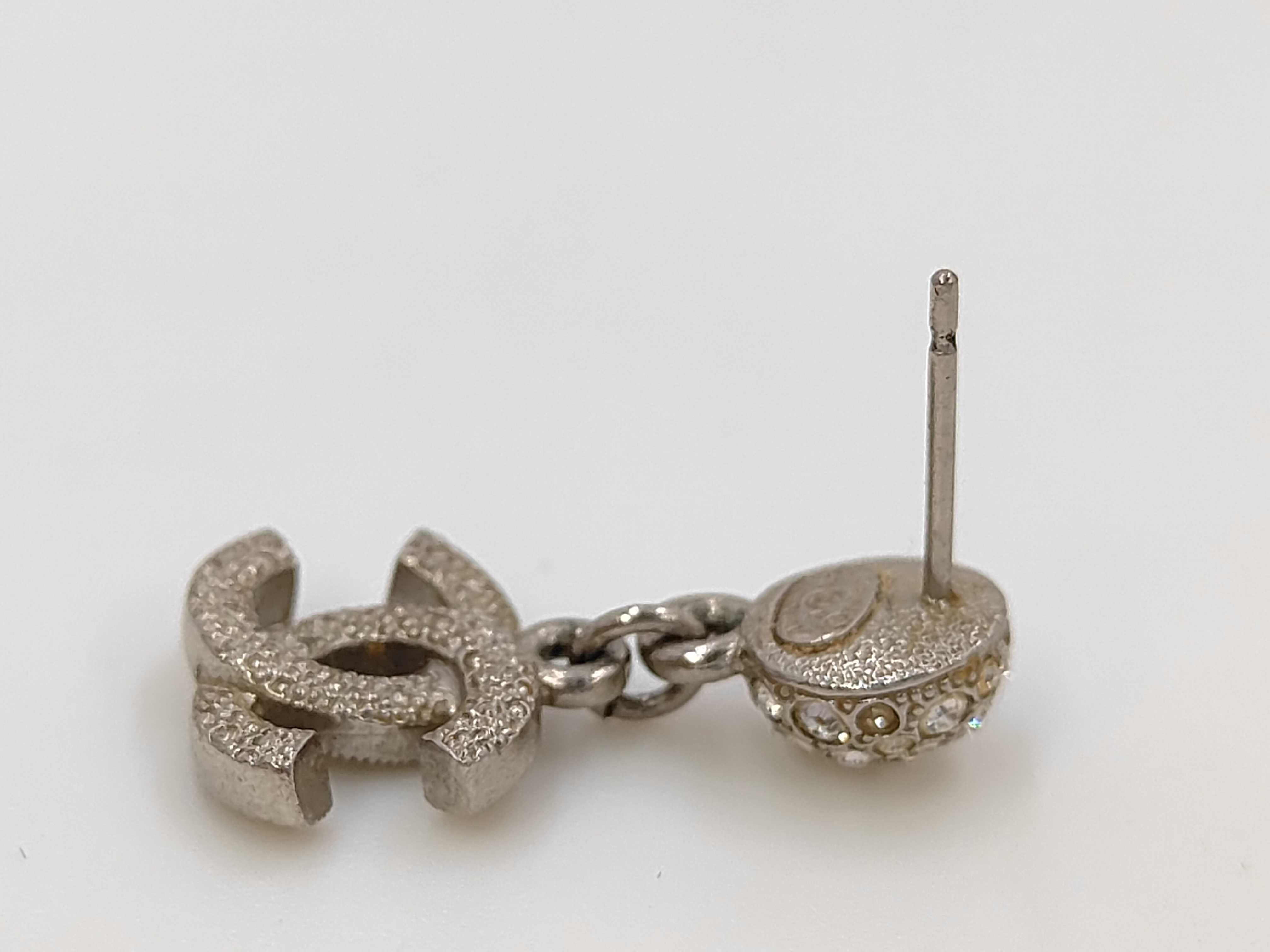 Earrings — view 5