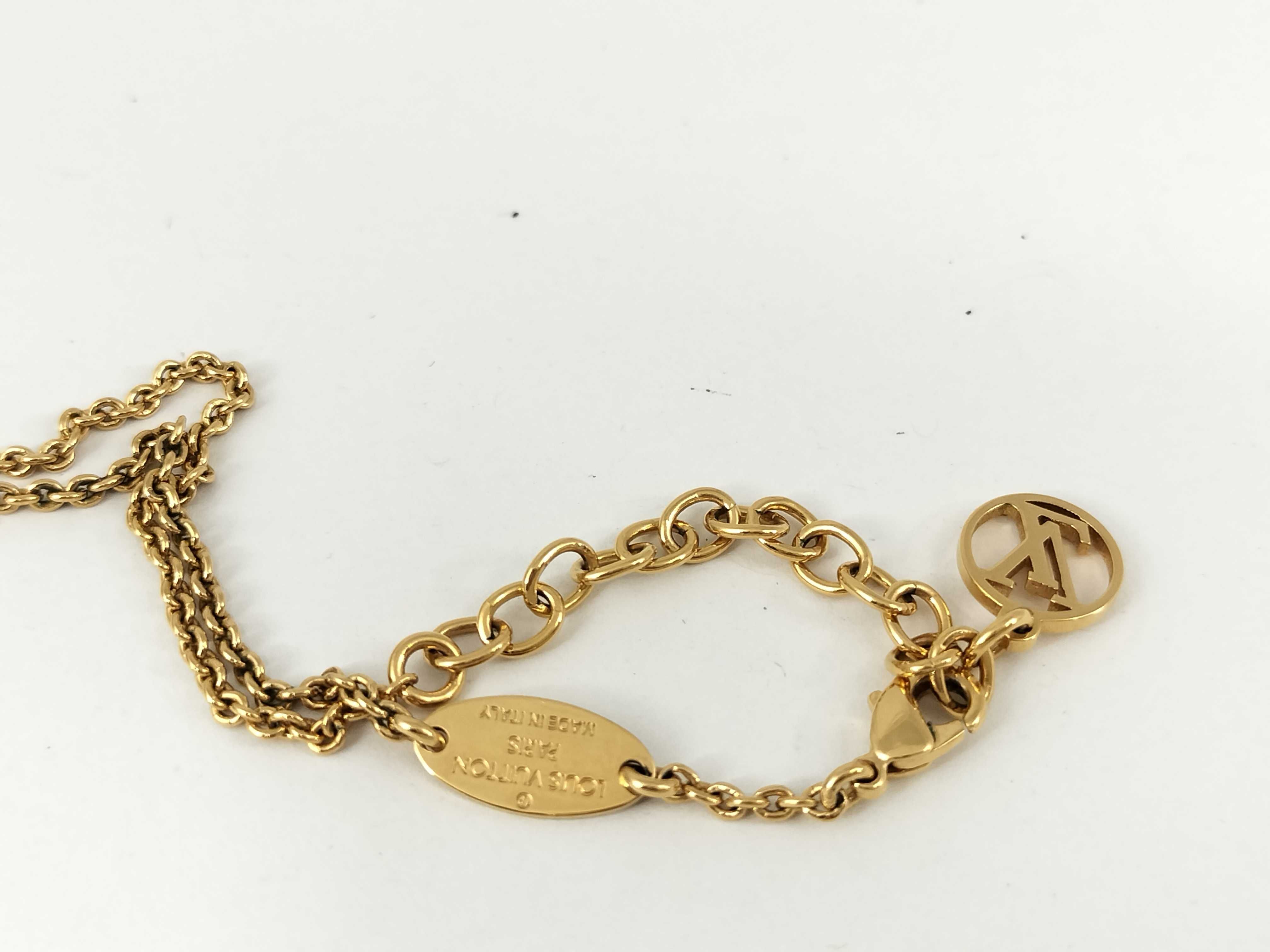Essential V Gold Necklace — view 10