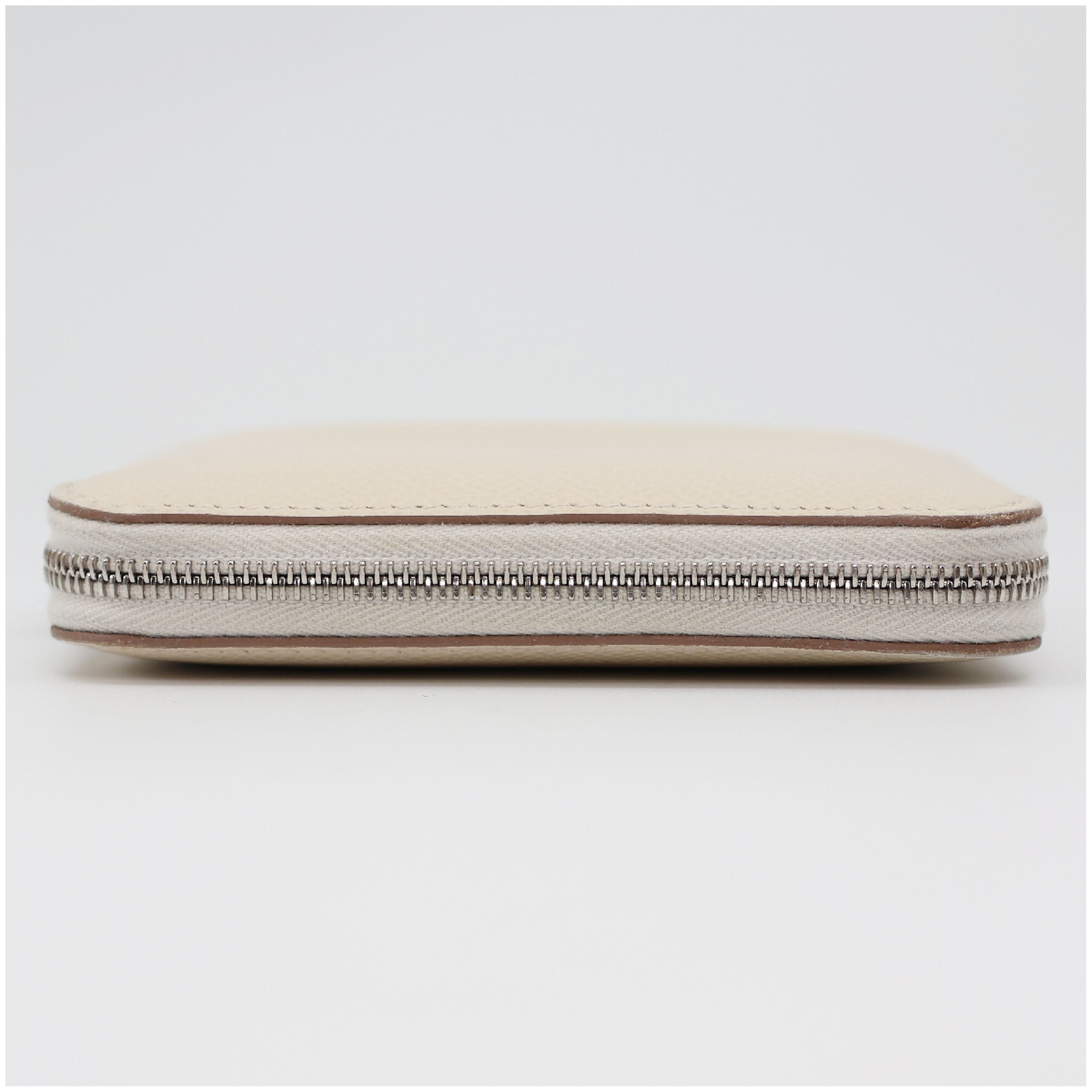 Azap Silk In Compact Wallet, Cle Veau Epsom Leather, B Stamp — view 8