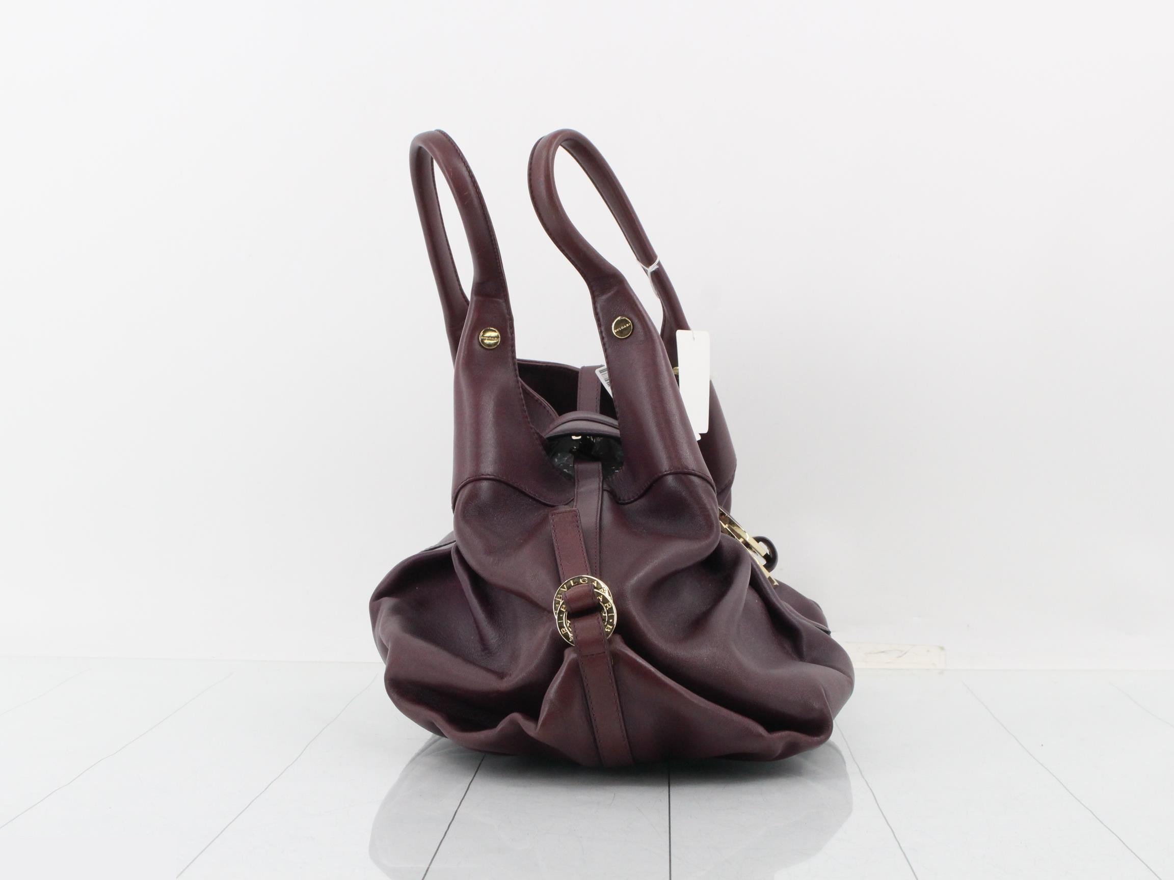 handbag — view 4