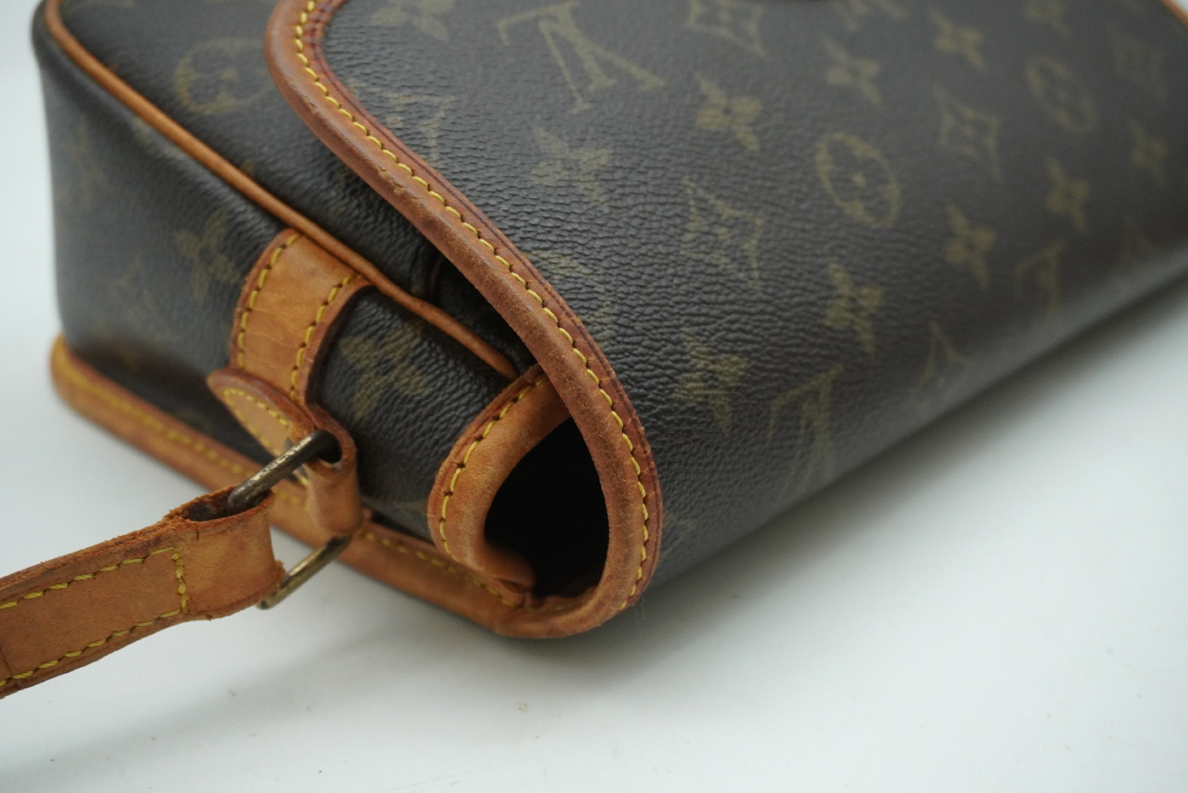 Monogram Sologne M42250 Shoulder Bag — view 10