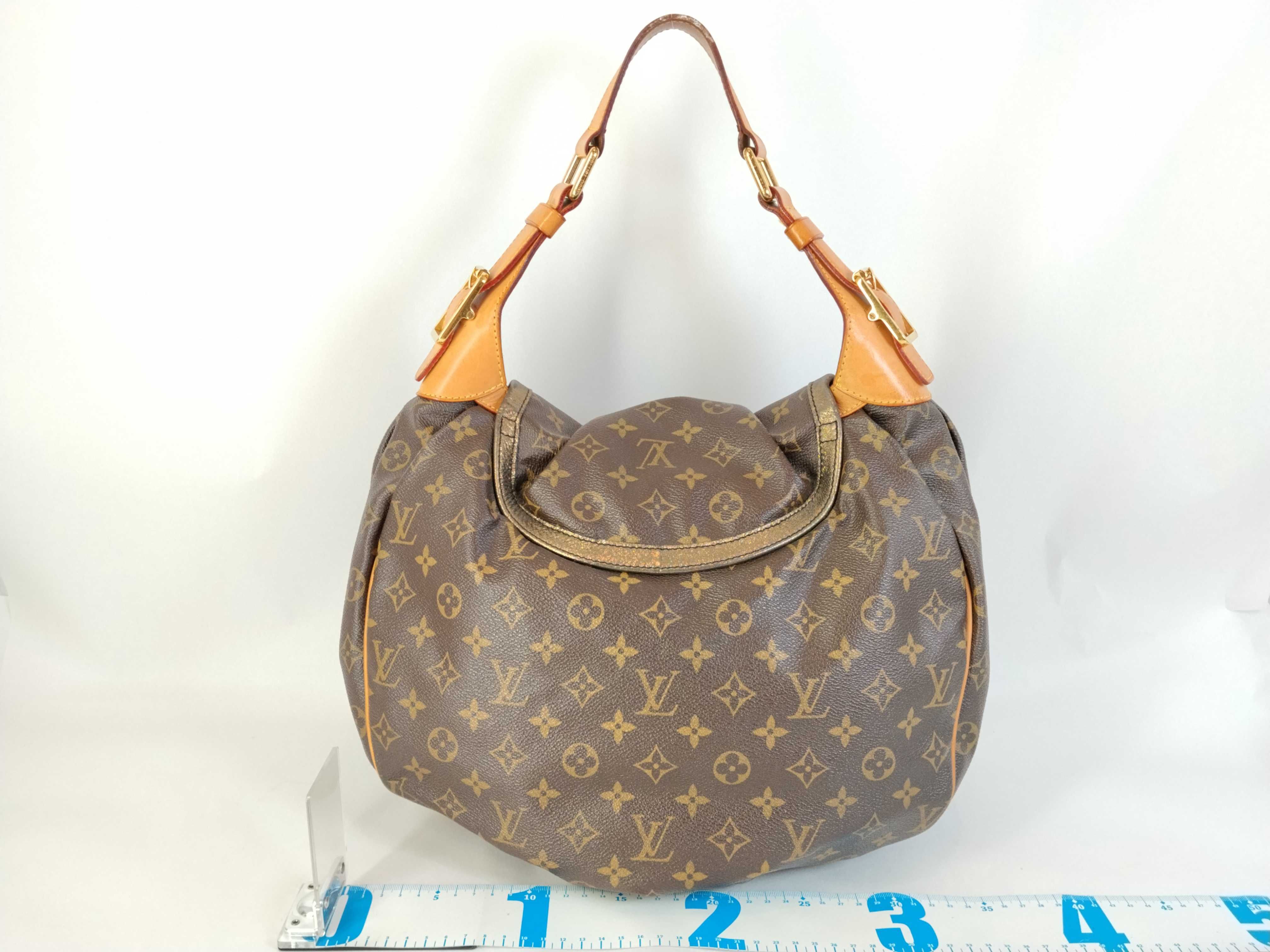 Monogram LV M97016 Monogram Kalahari PM Shoulder Bag — view 2