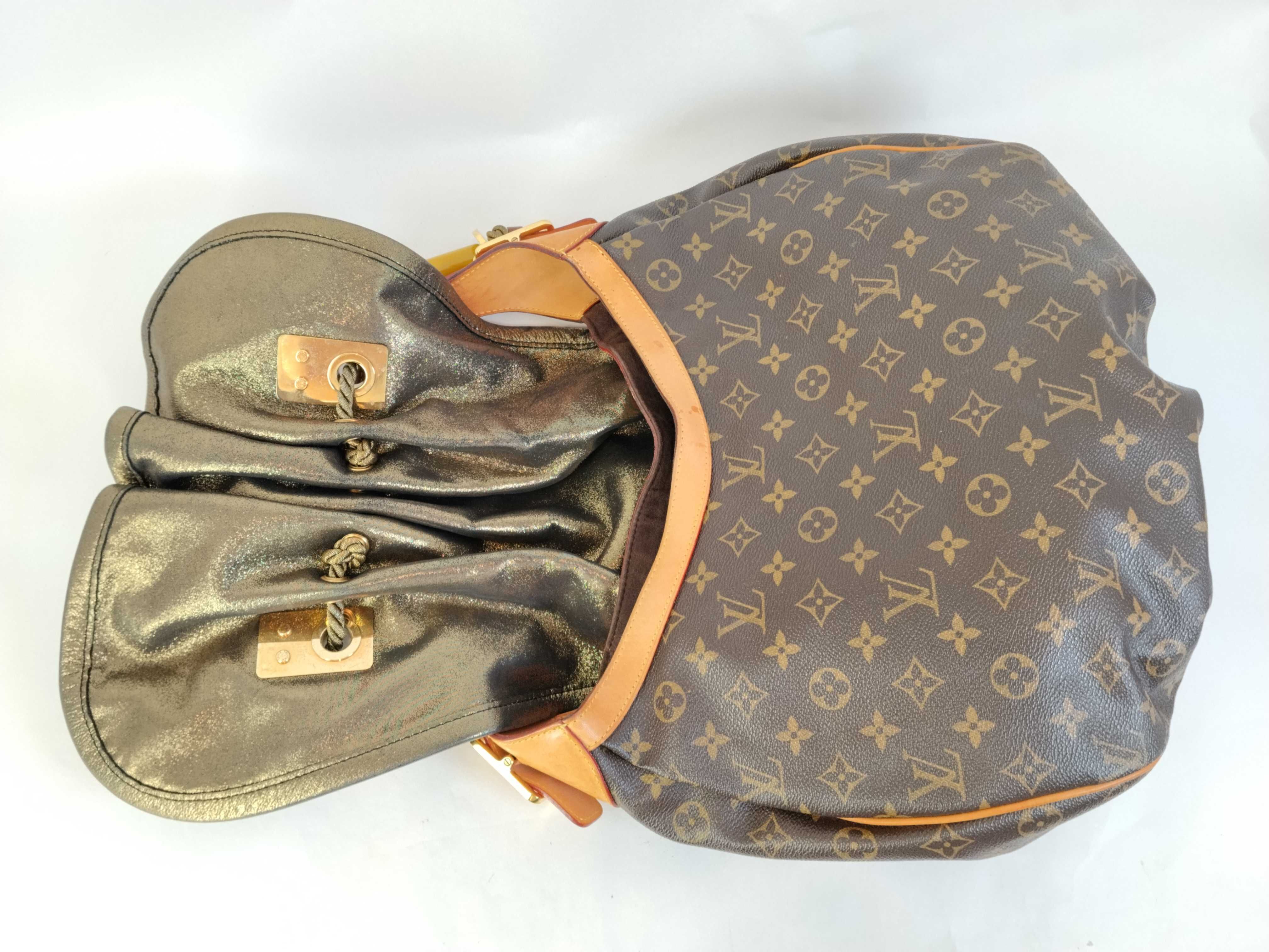 Monogram LV M97016 Monogram Kalahari PM Shoulder Bag — view 9