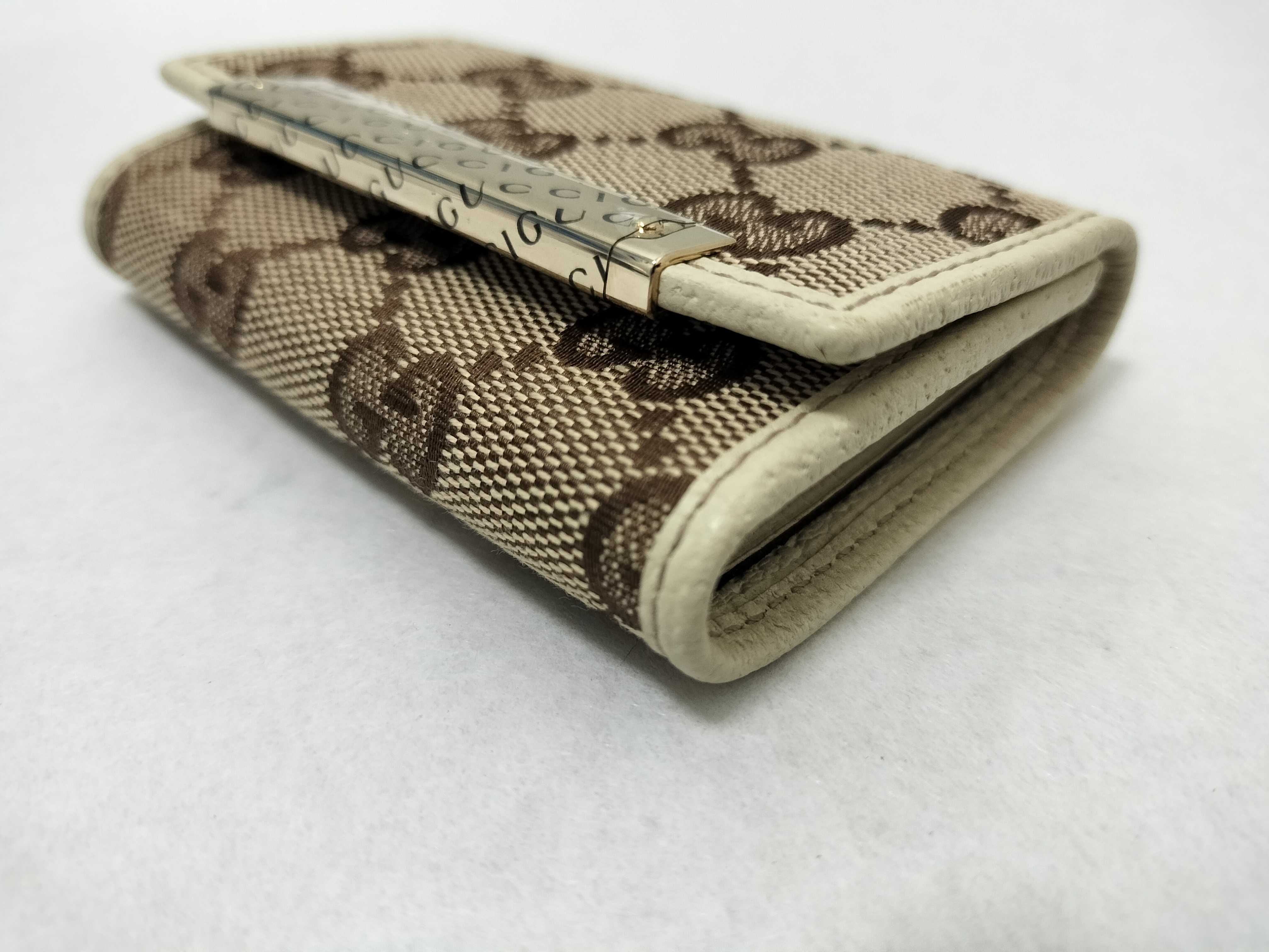 GG Canvas Key Case — view 4