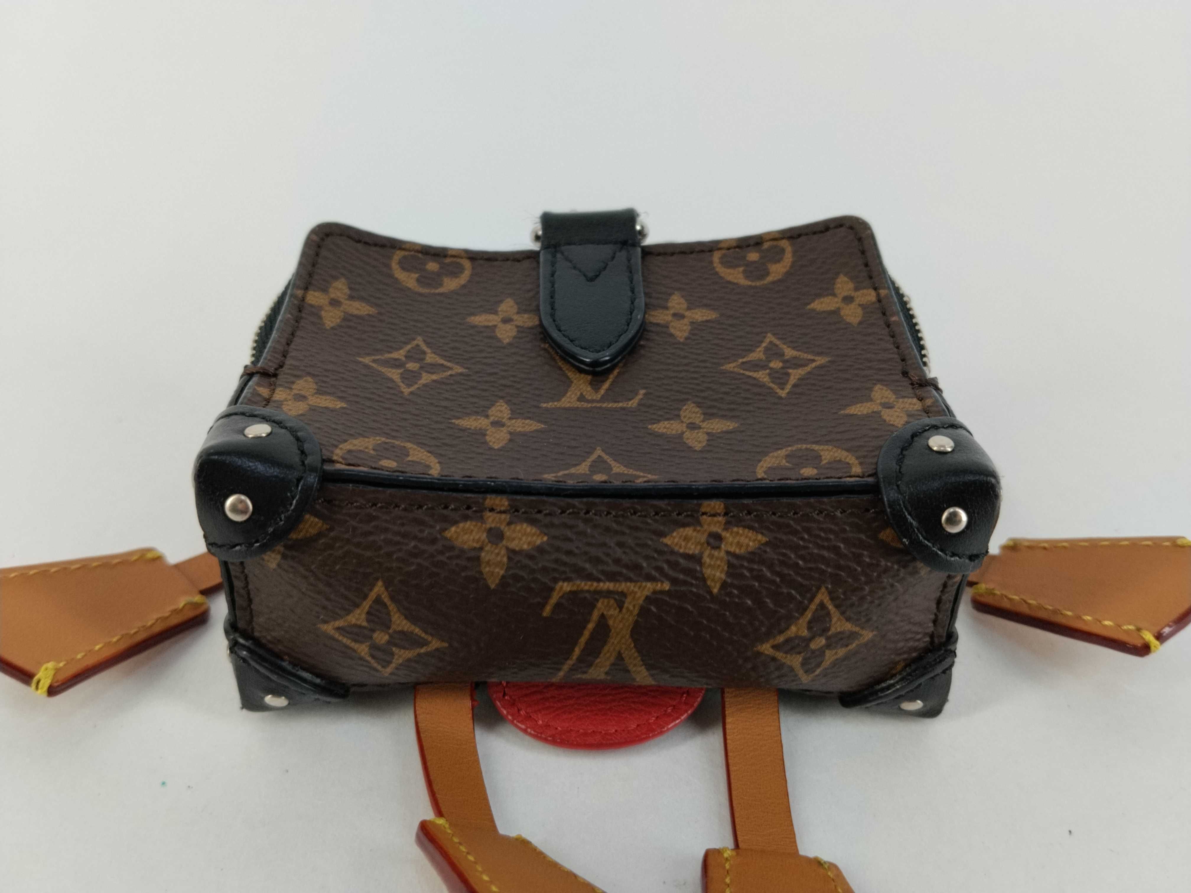 Monogram Louis Vuitton Charm Monogram Macassar Mr. Soft Trunk Charm — view 5