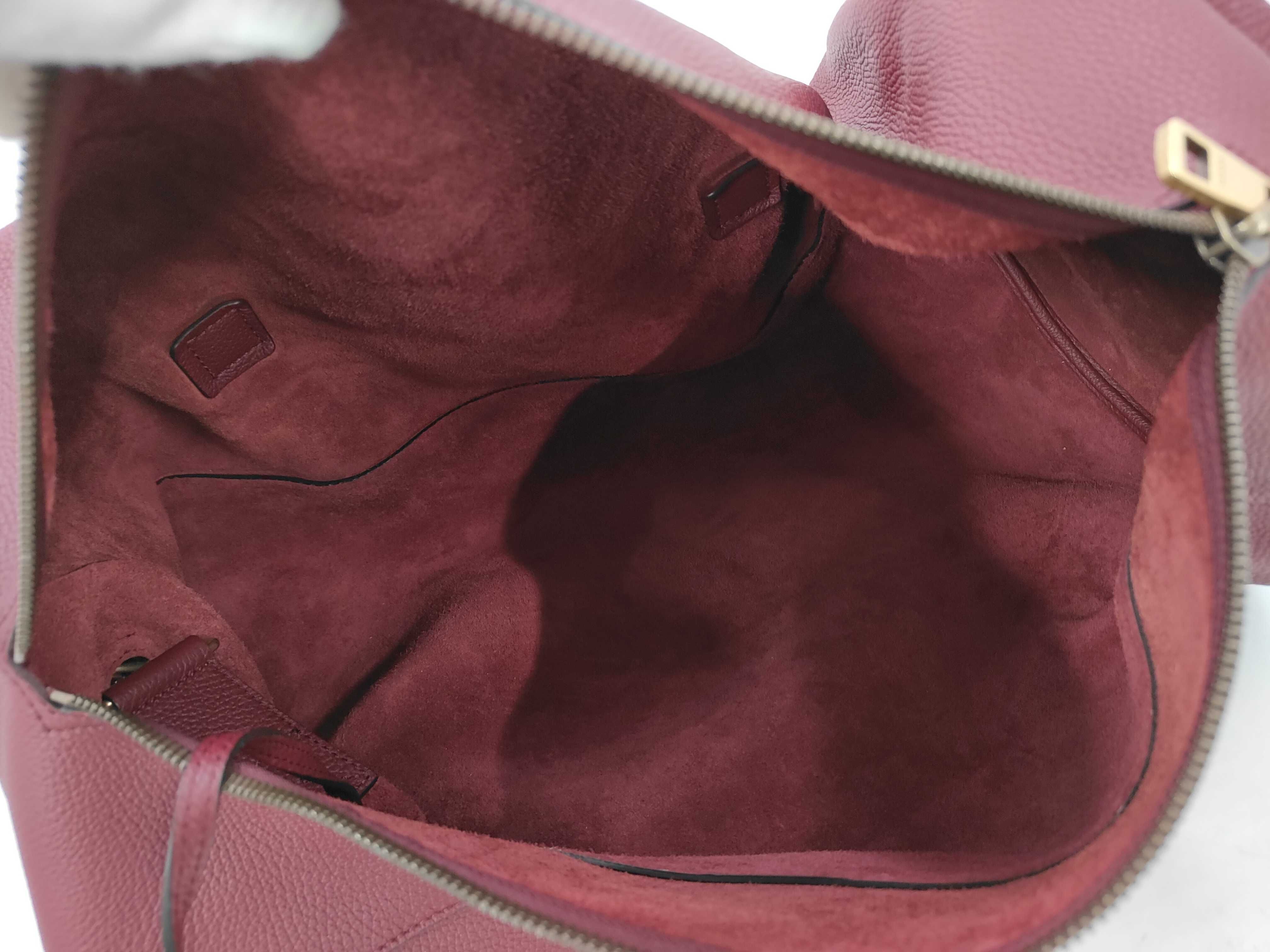 One-Shoulder Bag Leather Shoulder Bag — view 11
