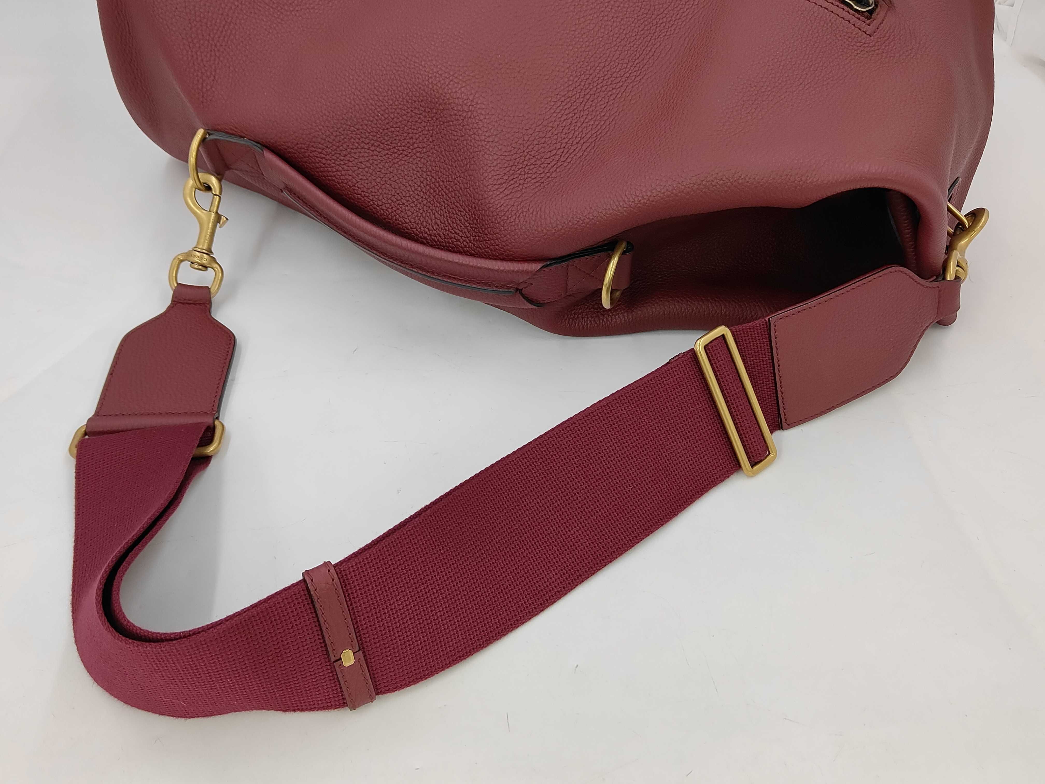 One-Shoulder Bag Leather Shoulder Bag — view 3