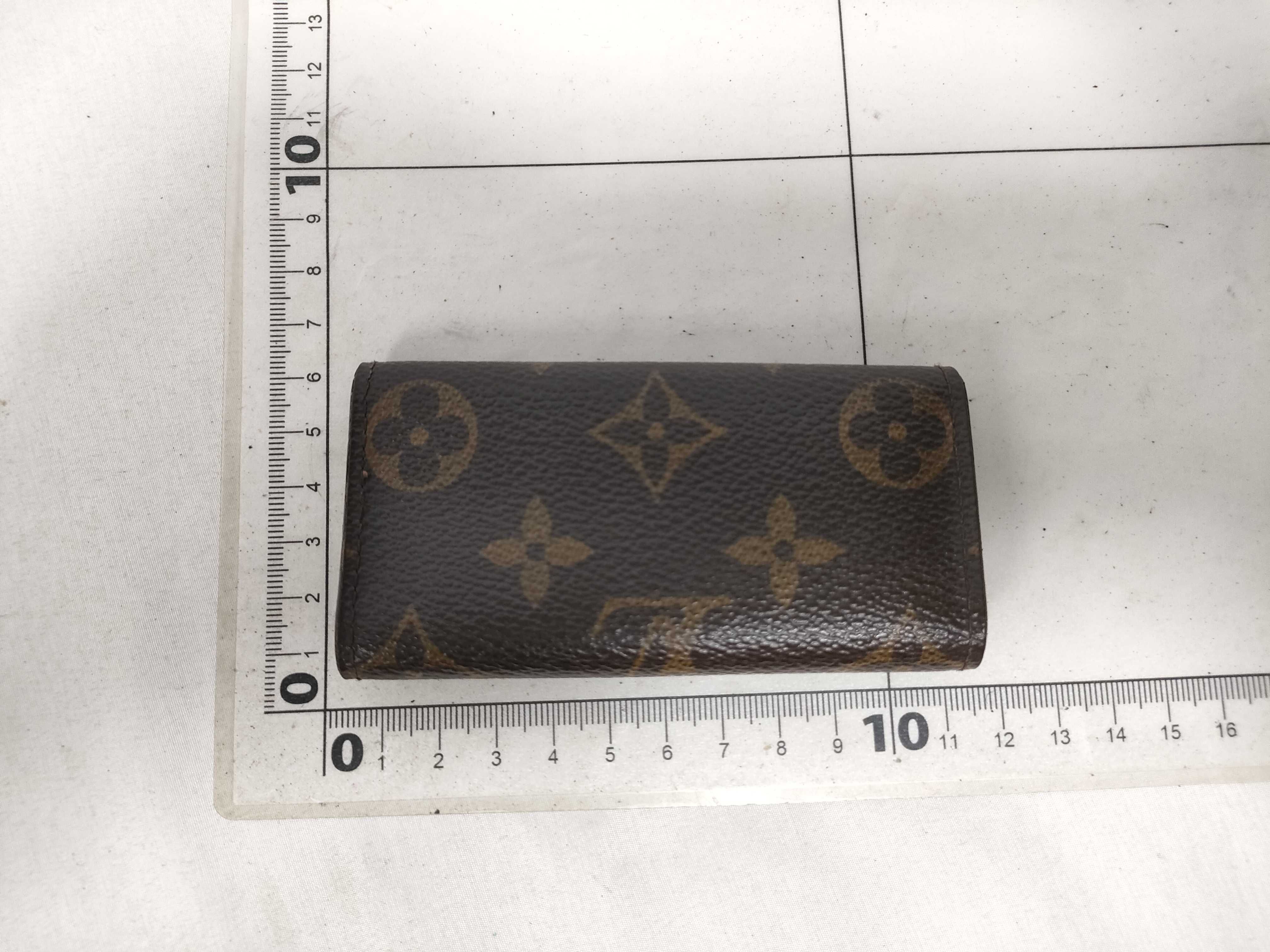 Monogram Vuitton Multicles 4 Key Case — view 2