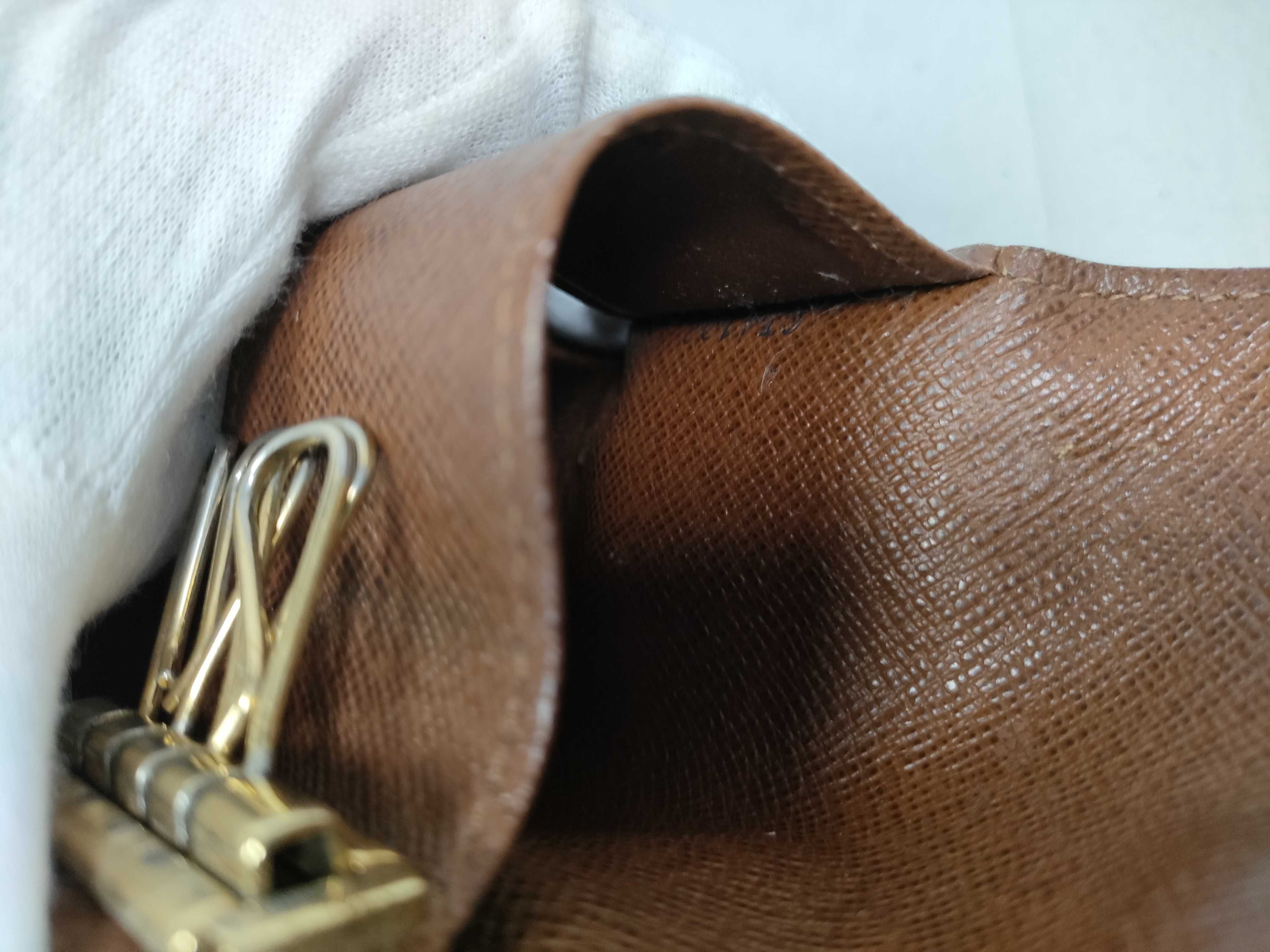 Monogram Vuitton Multicles 4 Key Case — view 12