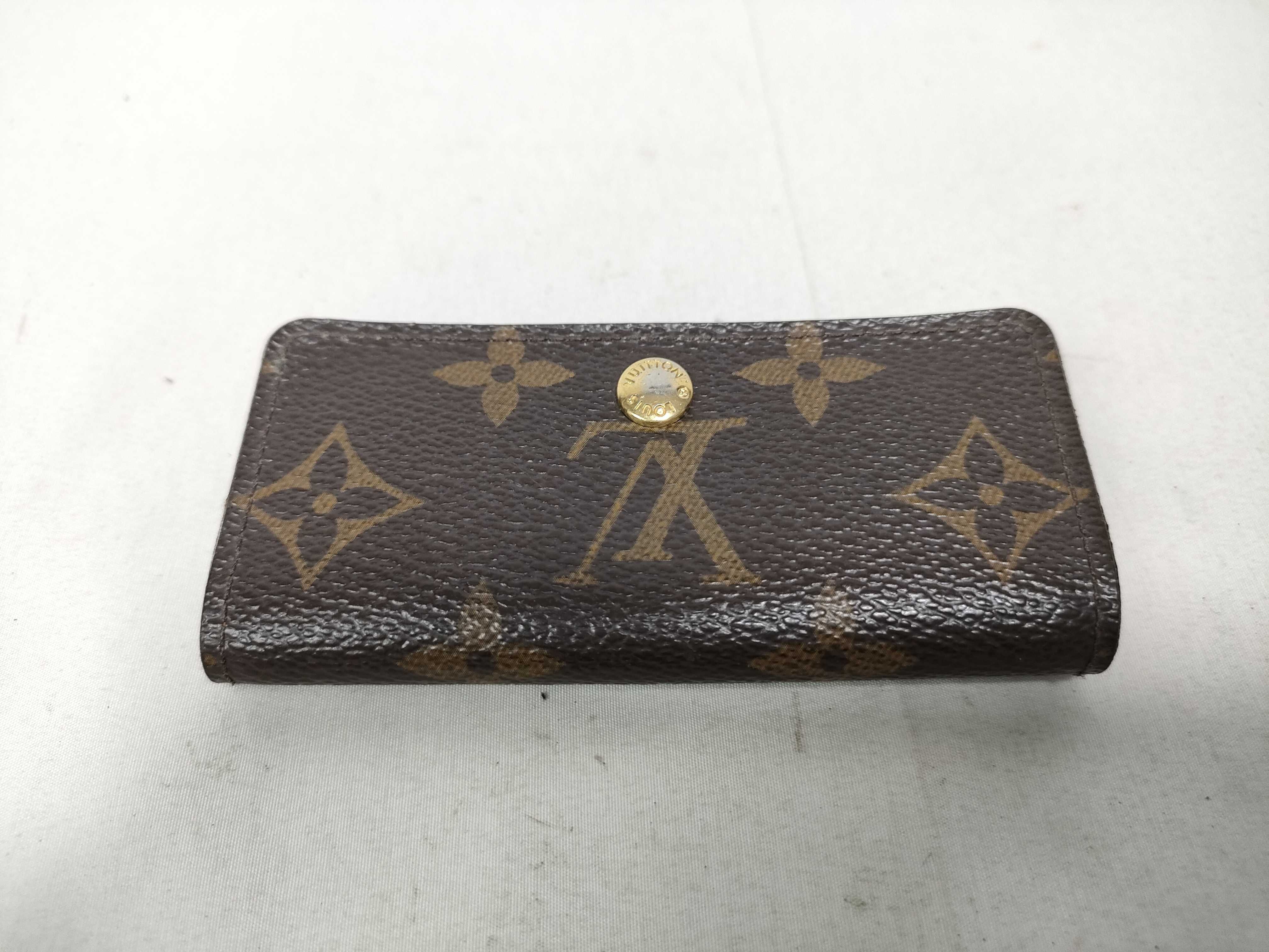 Monogram Vuitton Multicles 4 Key Case — view 8