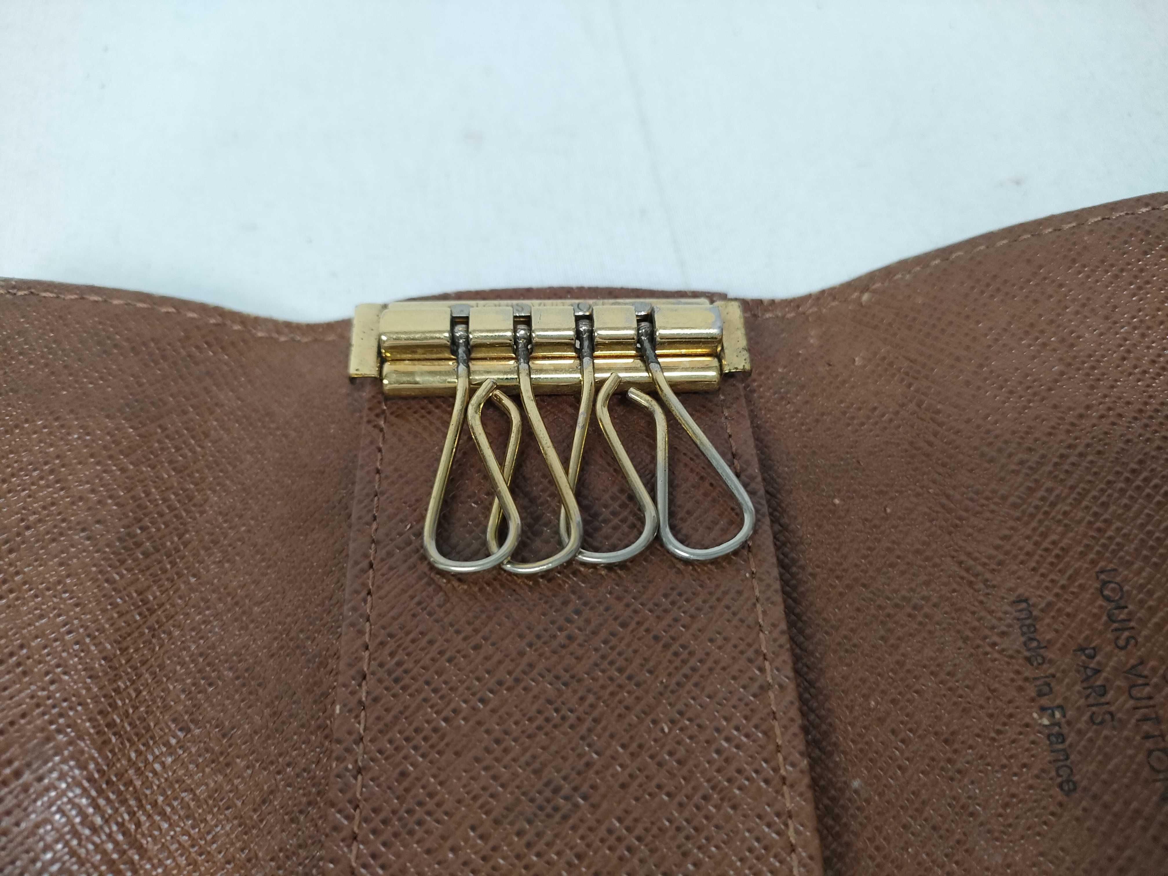 Monogram Vuitton Multicles 4 Key Case — view 10