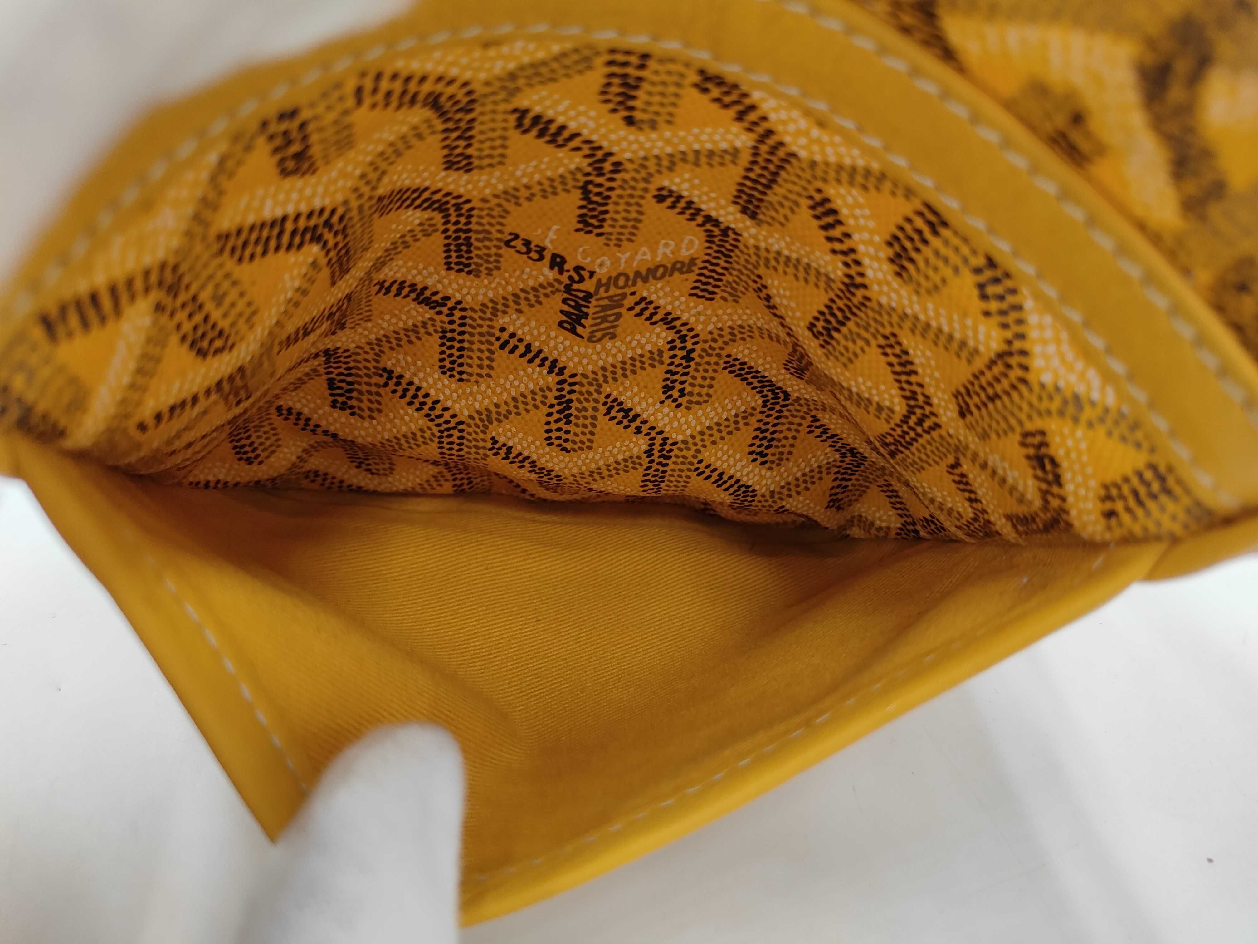 Grand Bleu PM Yellow Goyard Shoulder Bag — view 13