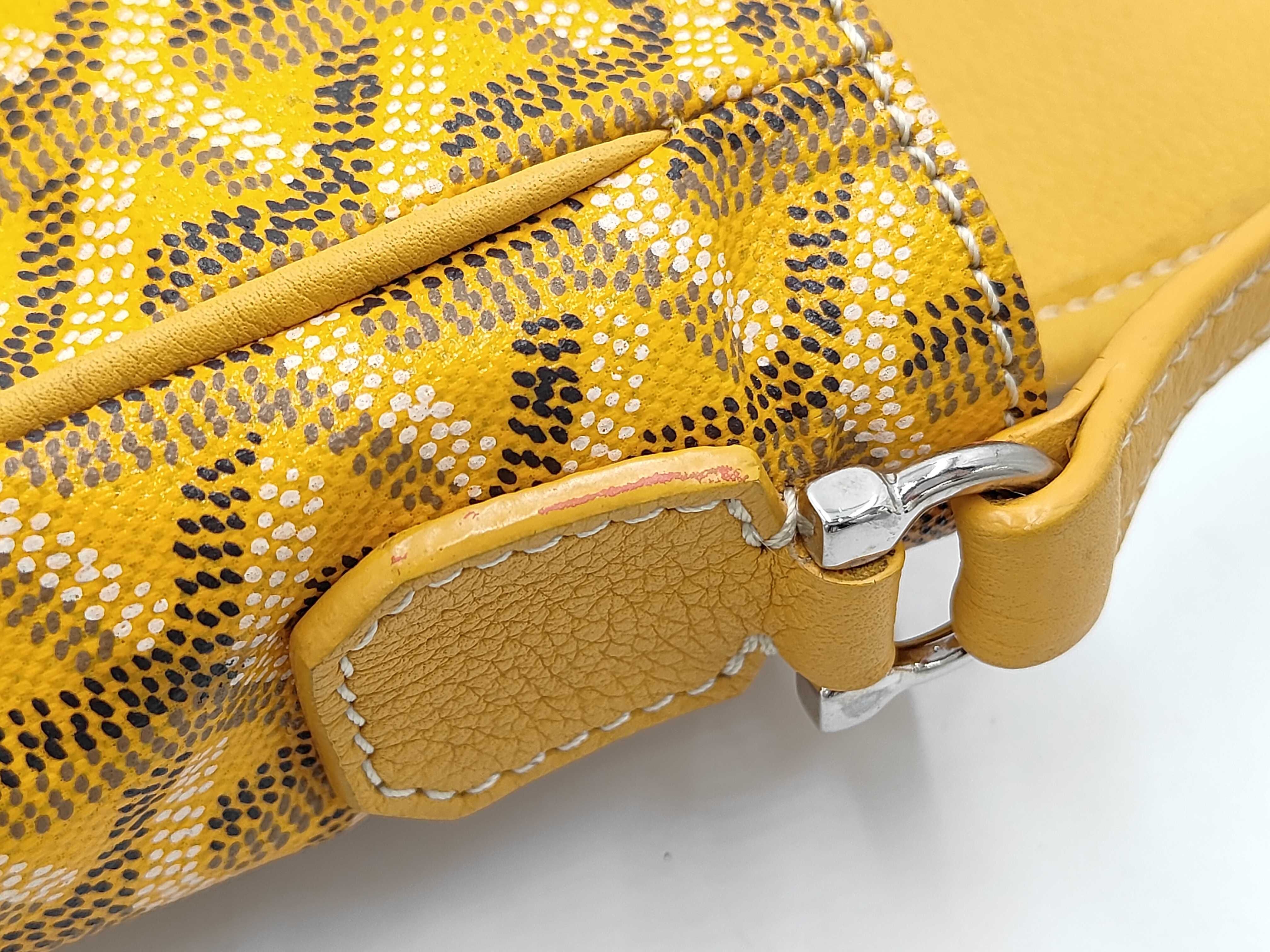 Grand Bleu PM Yellow Goyard Shoulder Bag — view 15