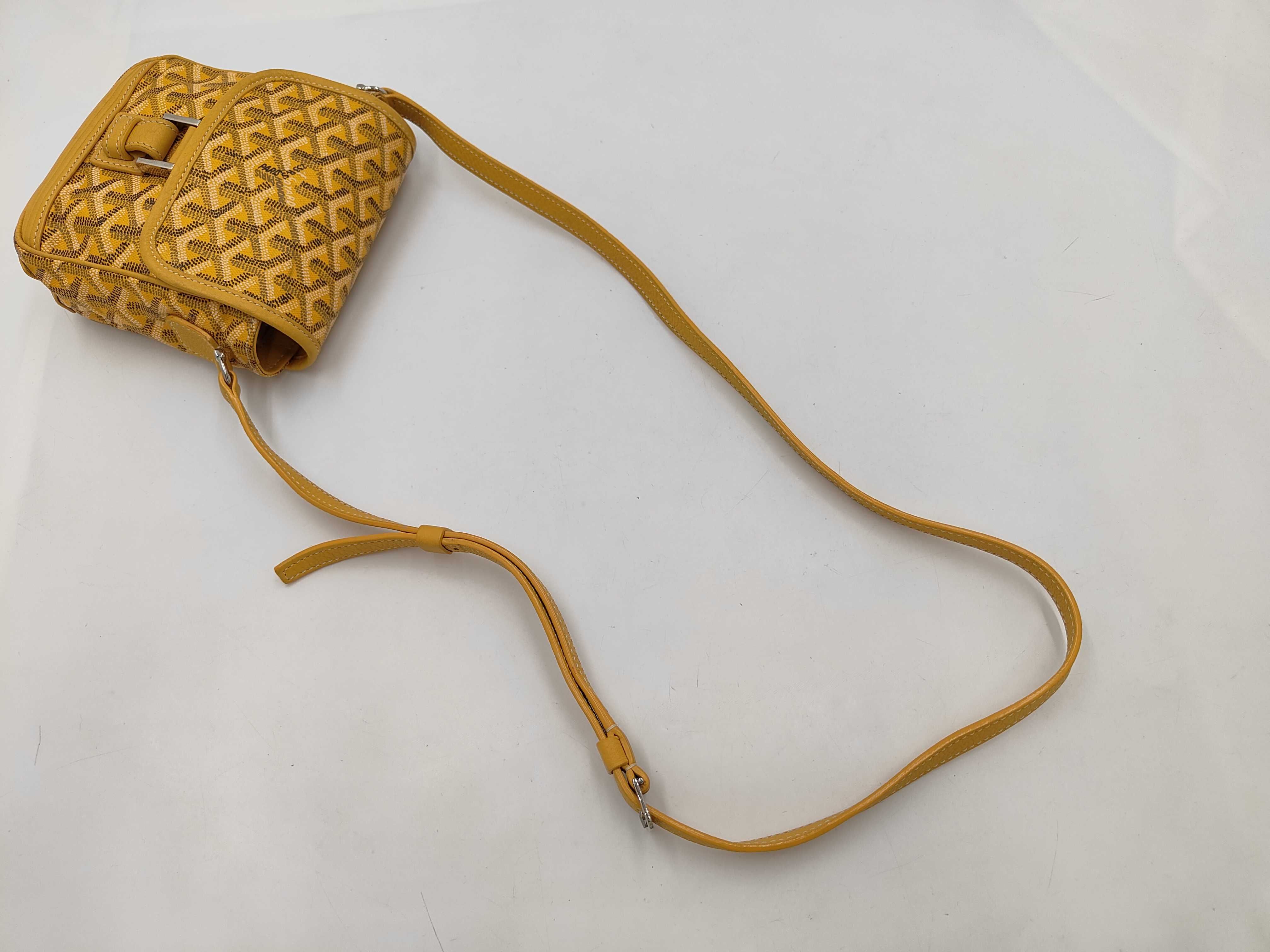 Grand Bleu PM Yellow Goyard Shoulder Bag — view 3