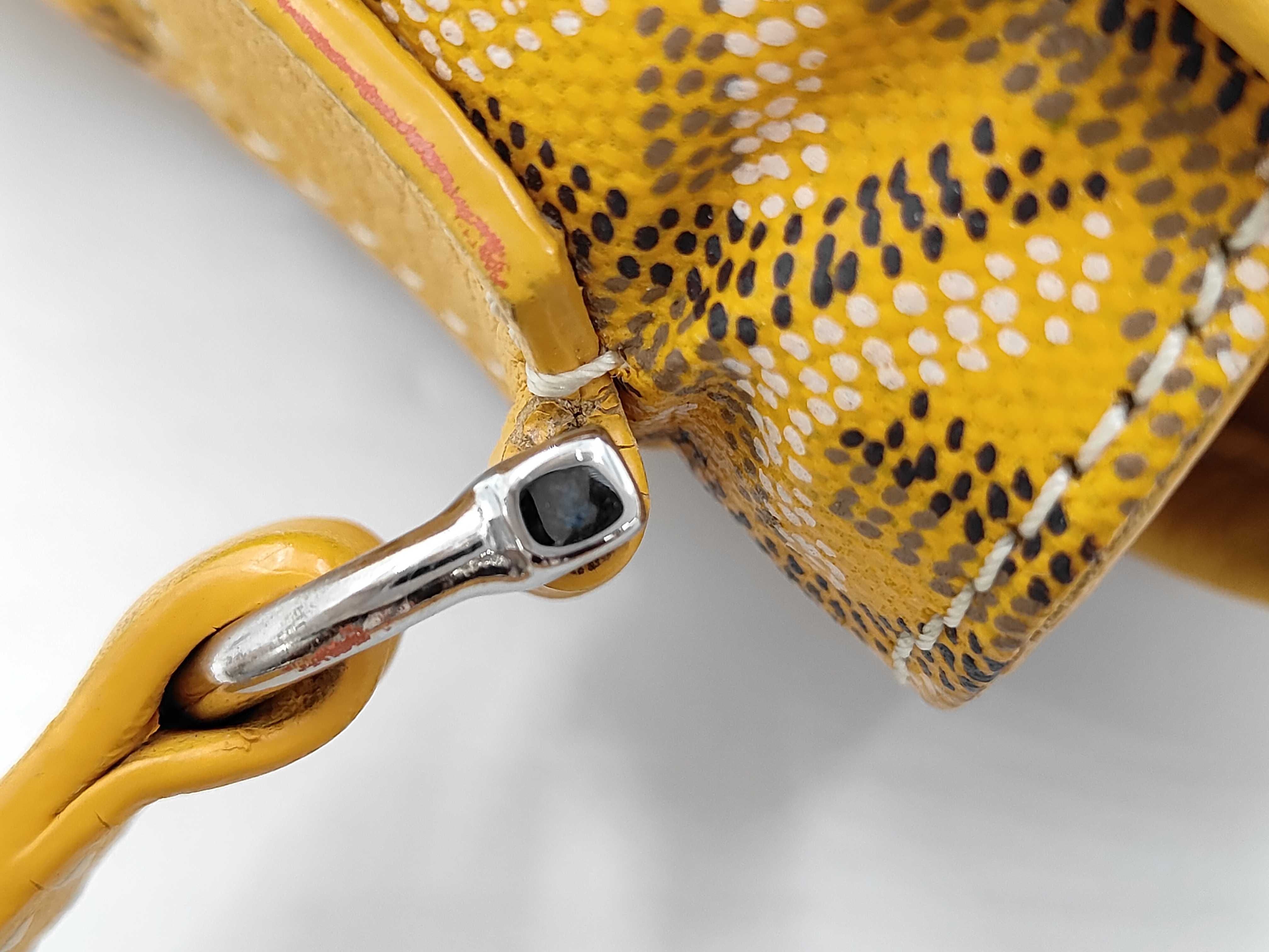 Grand Bleu PM Yellow Goyard Shoulder Bag — view 5
