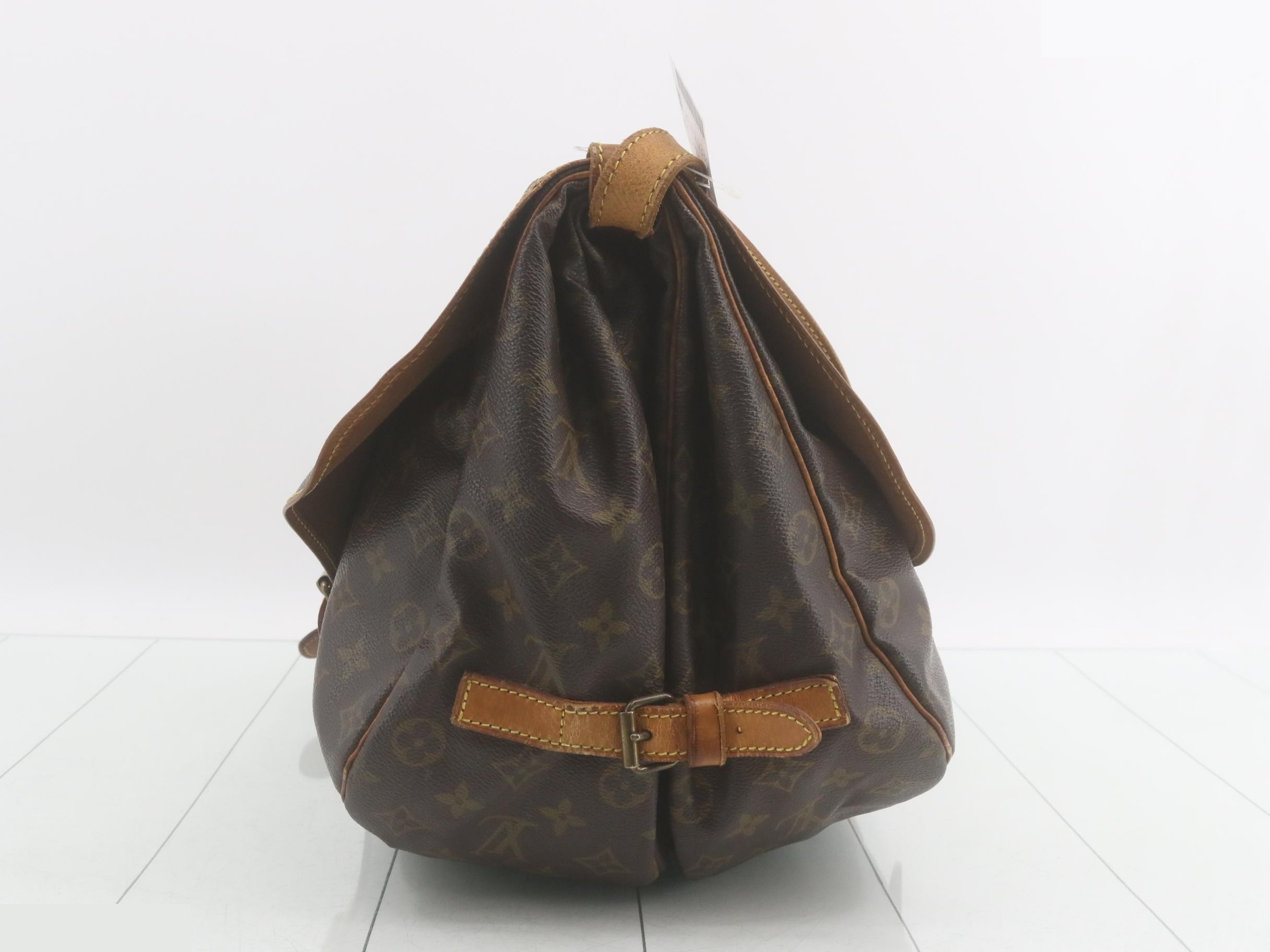 M42254 Saumur 35 Monogram — view 3