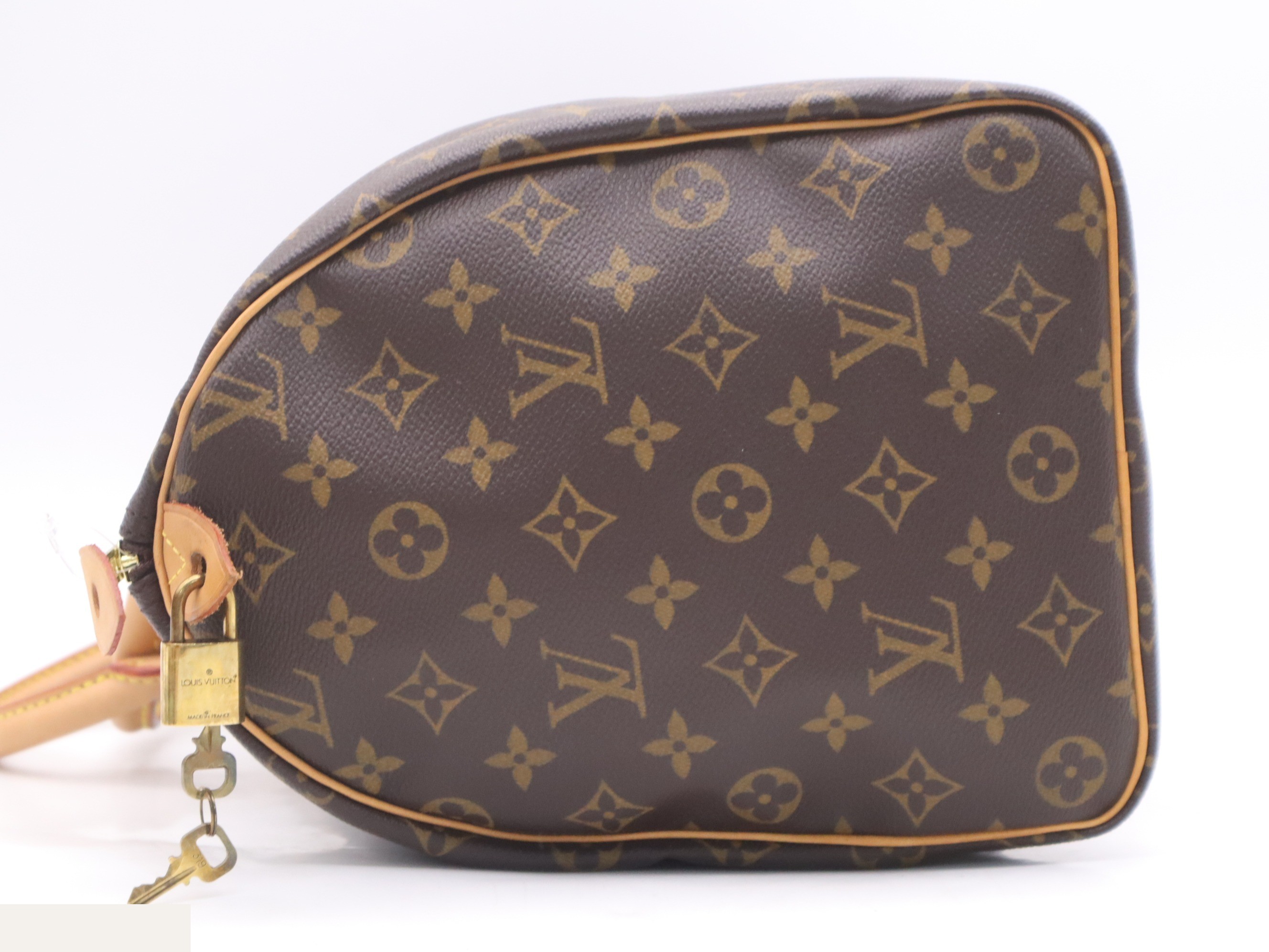 Speedy 40 (includes padlock, 2 keys, and storage bag) — view 3