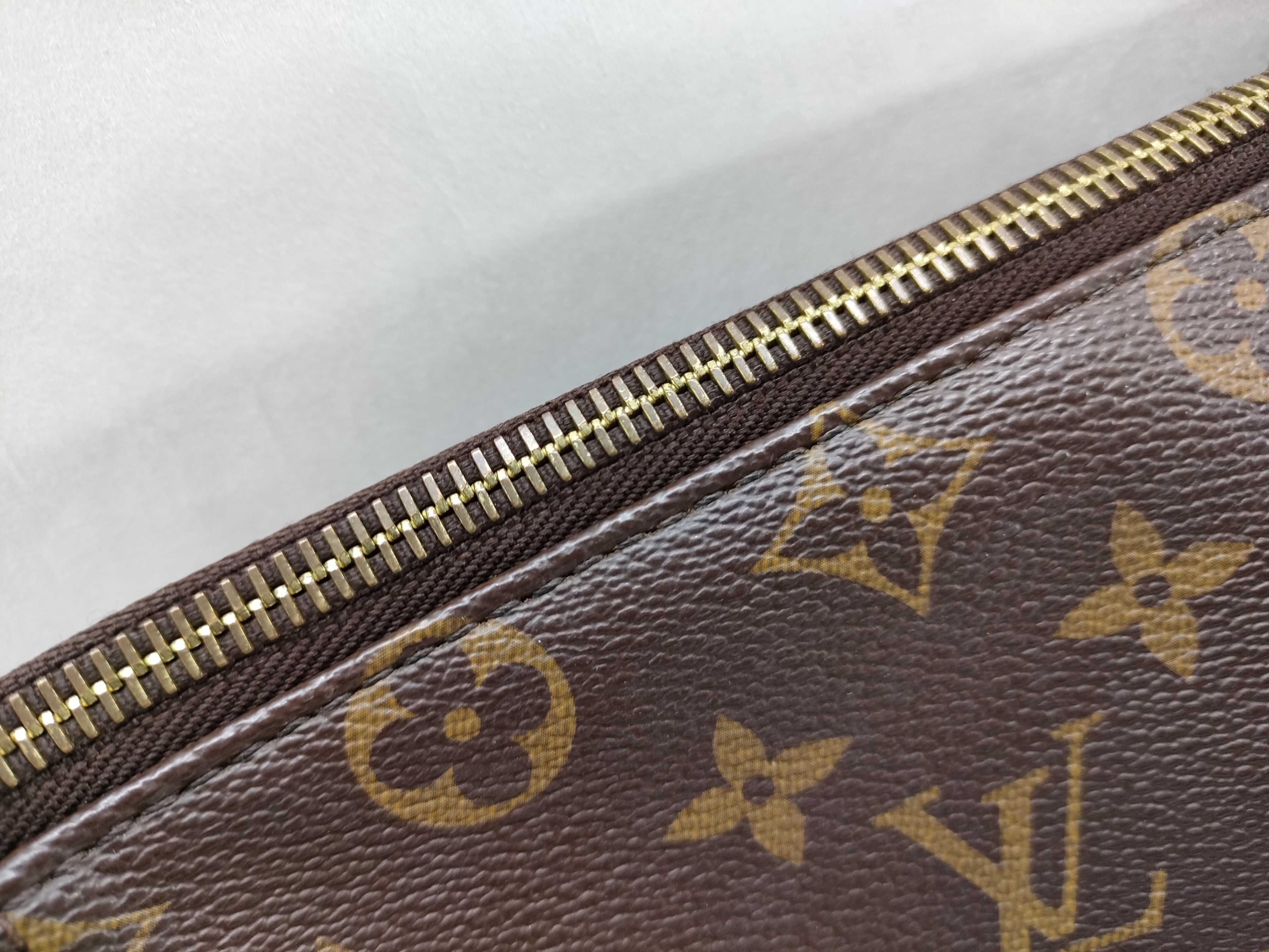 Monogram Louis Vuitton Totally MM Monogram M41015 Tote Bag — view 6