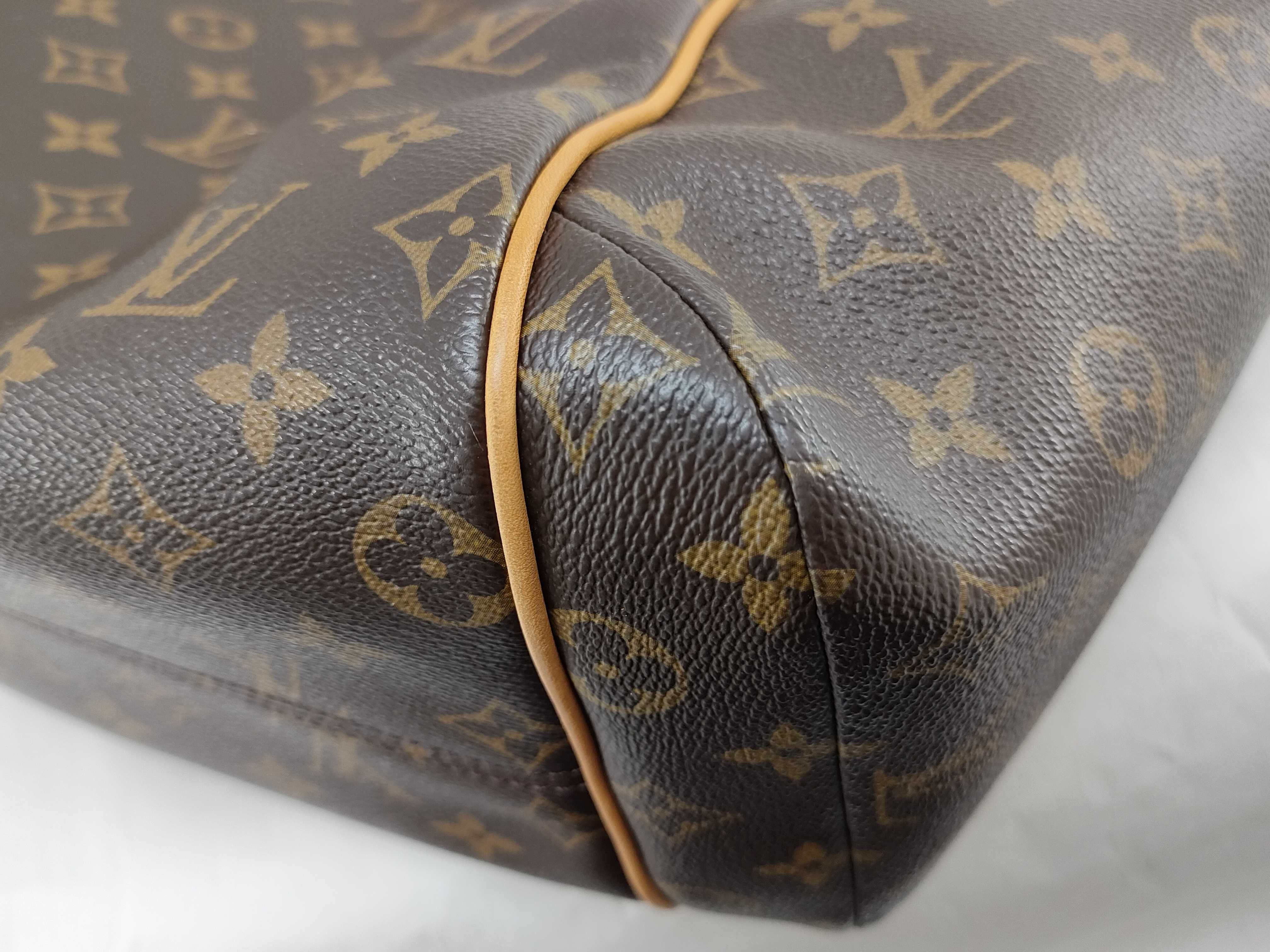 Monogram Louis Vuitton Totally MM Monogram M41015 Tote Bag — view 7